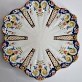 Old dish in polychrome earthenware from Desvres decorated from Rouen, signed, 34 cm