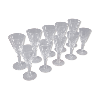 Set de 10 verres à pied en cristal taillé