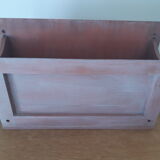 Entry console to hang