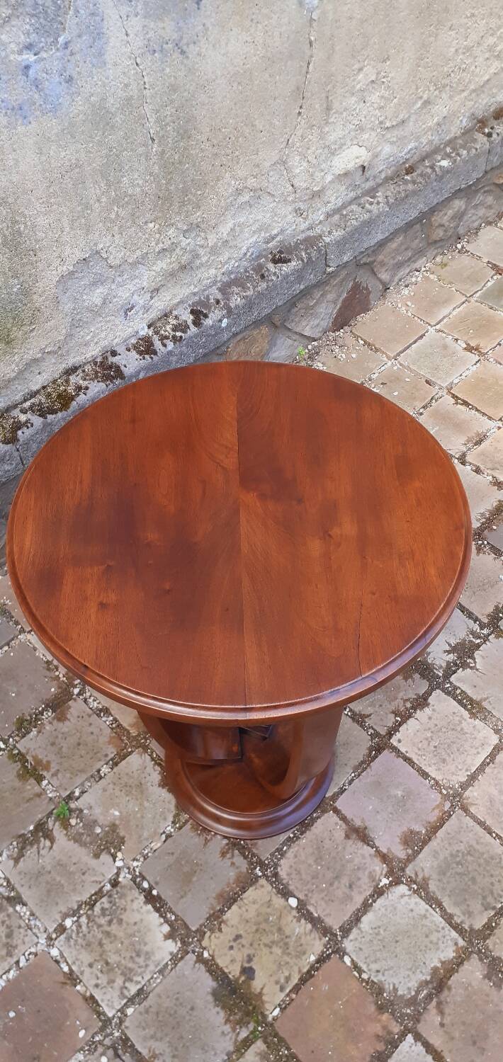 1930 Art Deco pedestal table in solid walnut