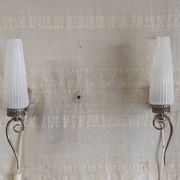 Appliques modernistes en laiton et opaline - mid. XXeme