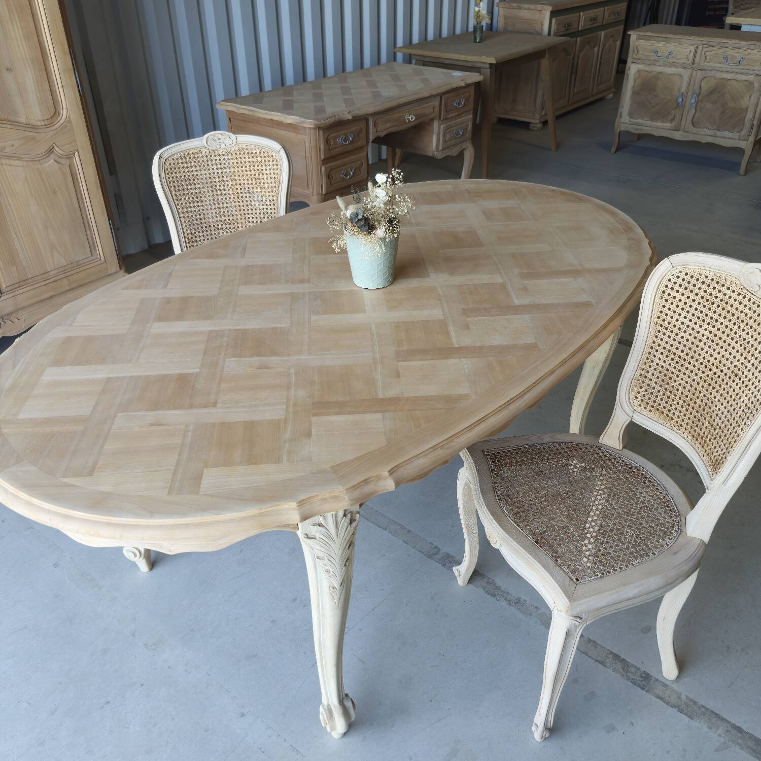 Table salle à manger ovale merisier revalorisée