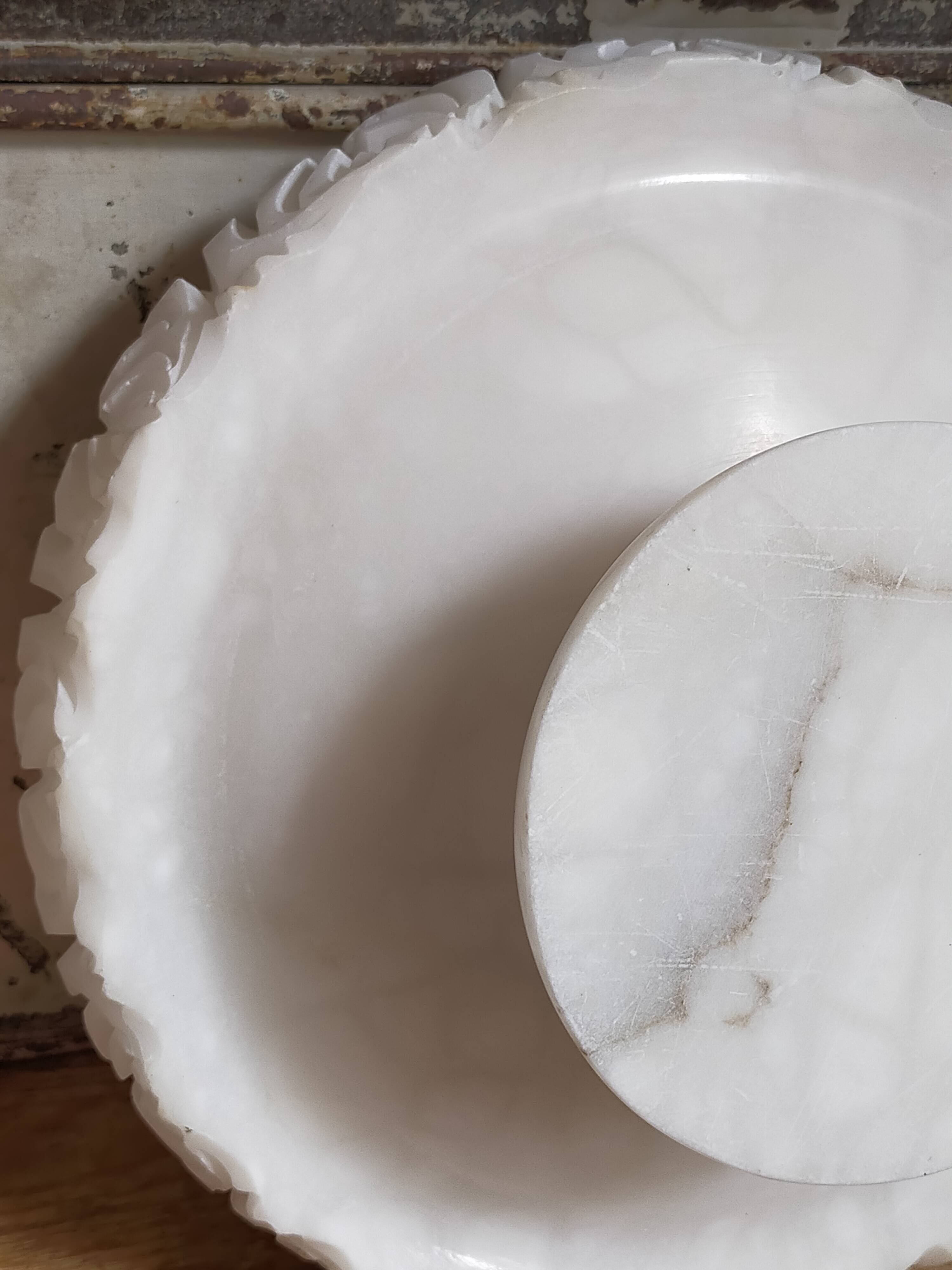 Alabaster fruit bowl from the 70s