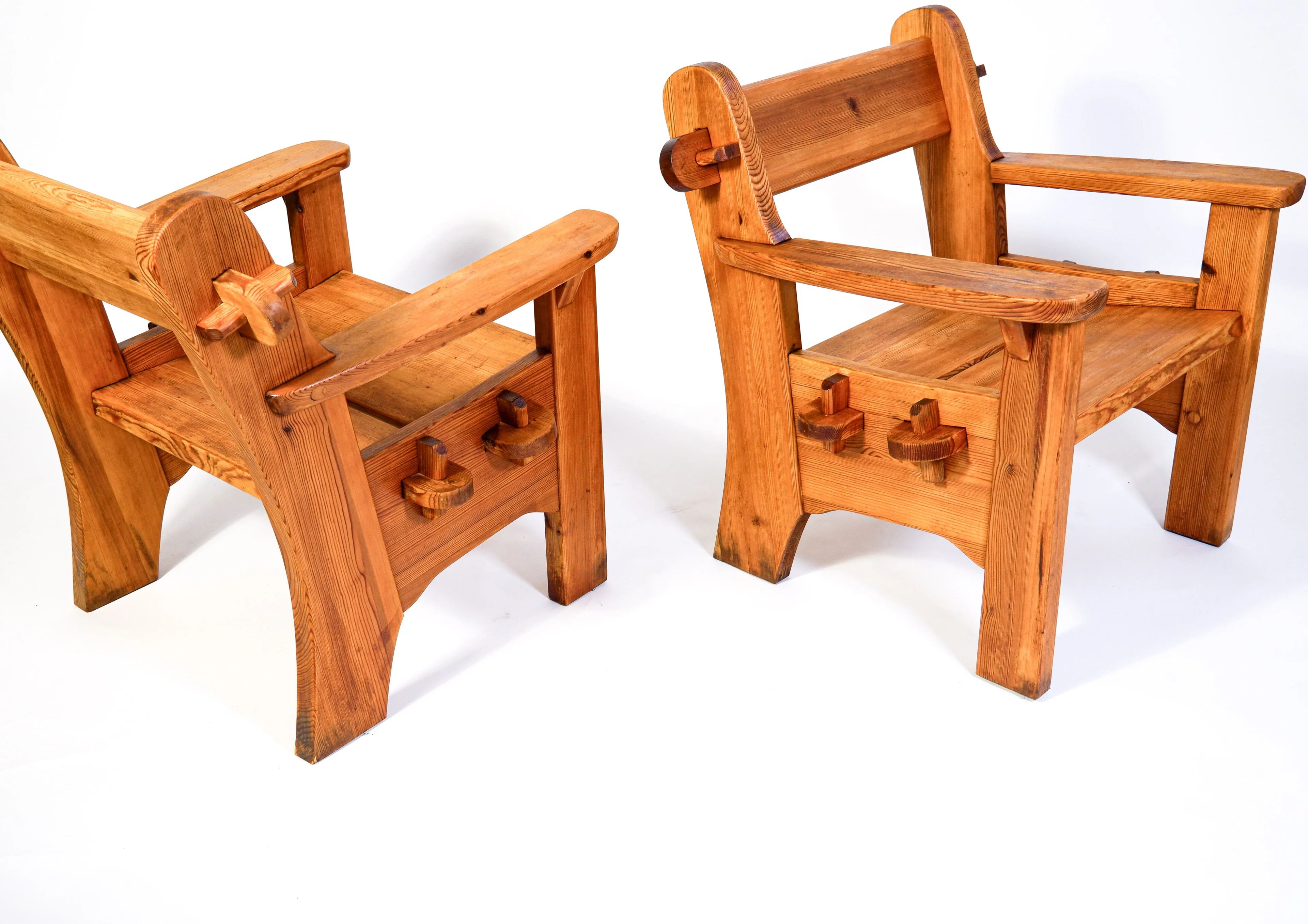 David Rosèn, pair of Berga armchairs for Nordiska Kompaniet, 1944.