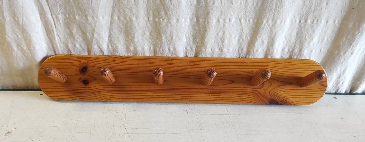 Wall-mounted coat rack in solid pine - 1970s/80s