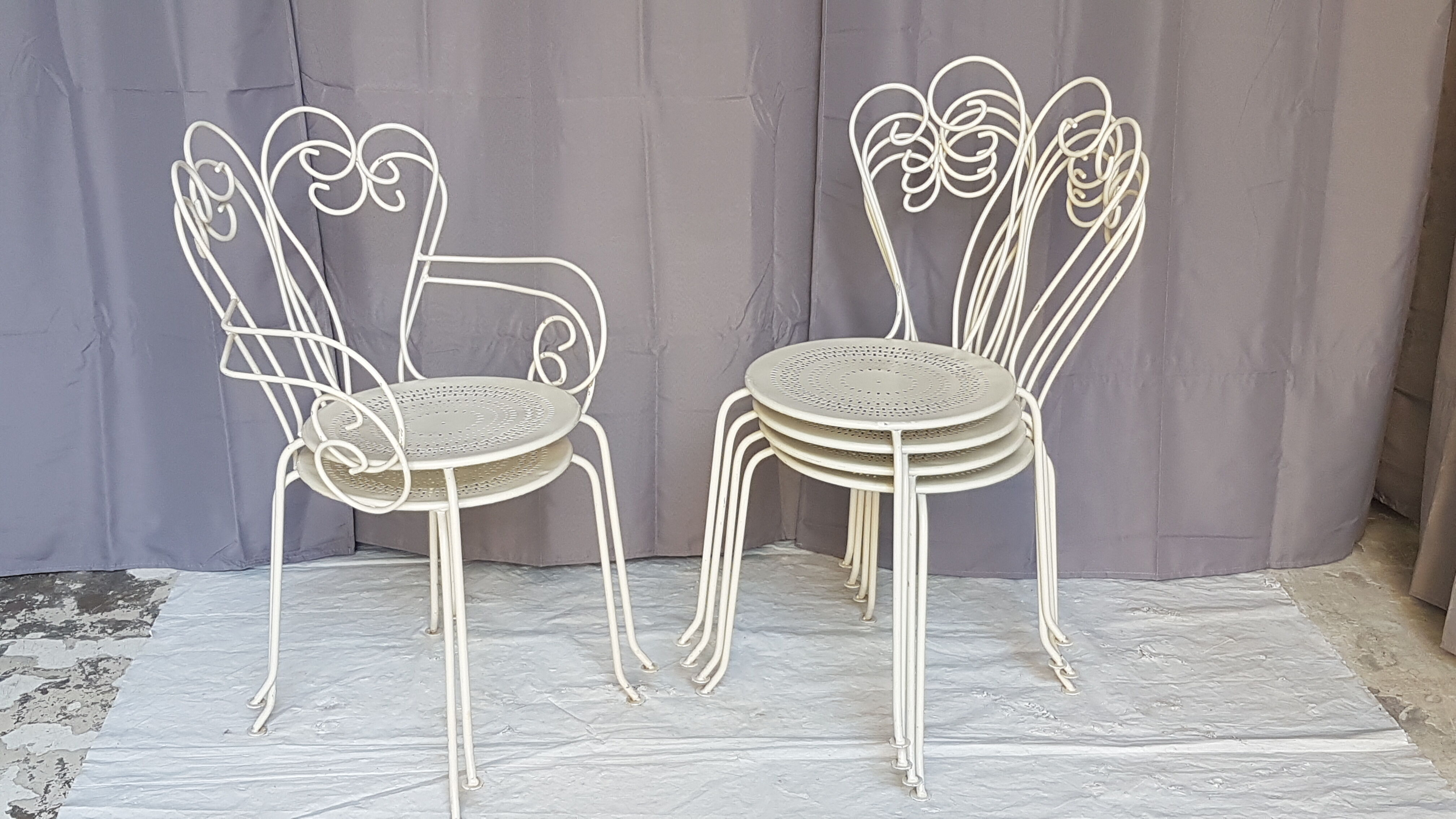 Lot of 6 metal garden seats