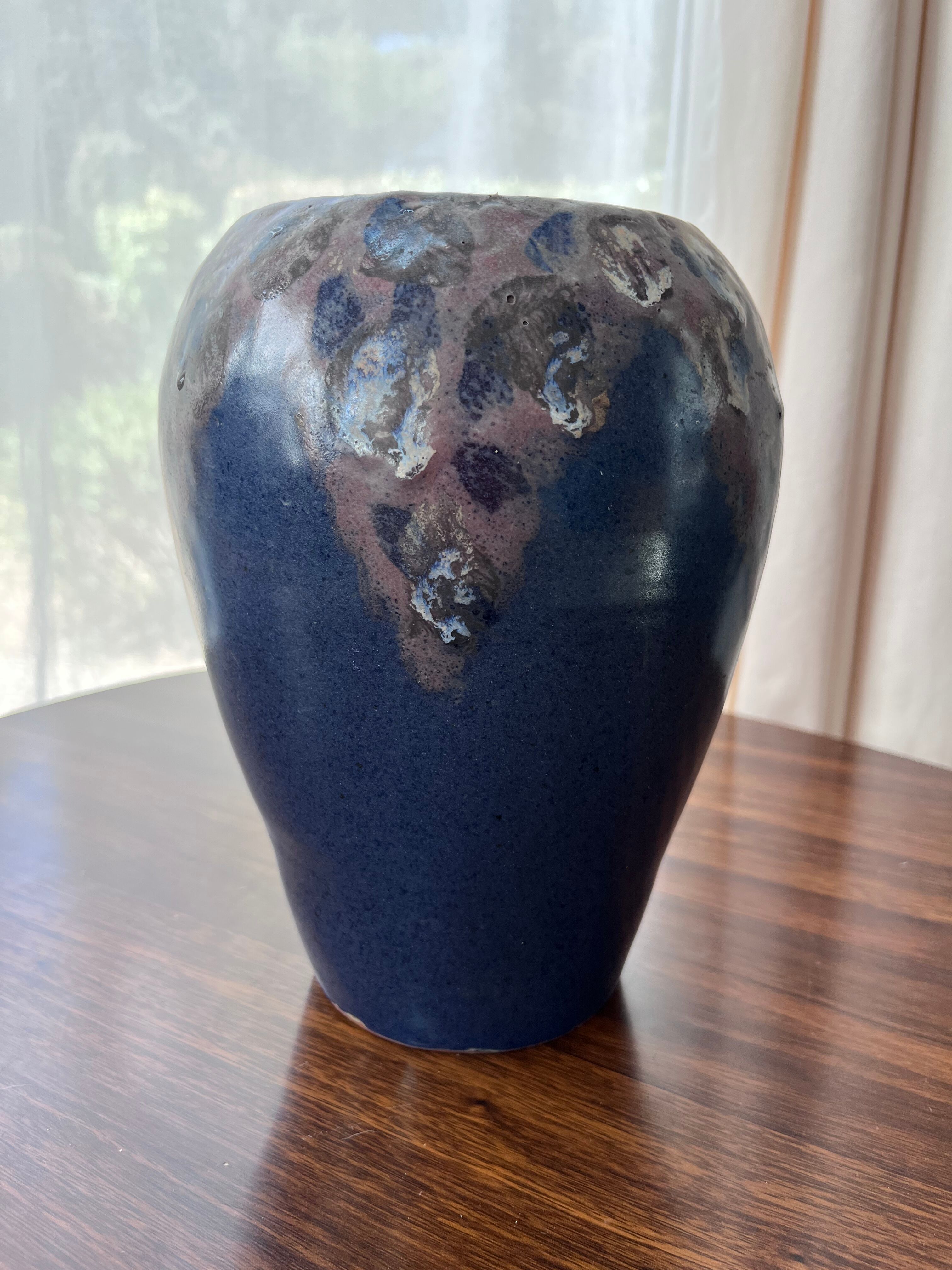 Blue vase with inclusion