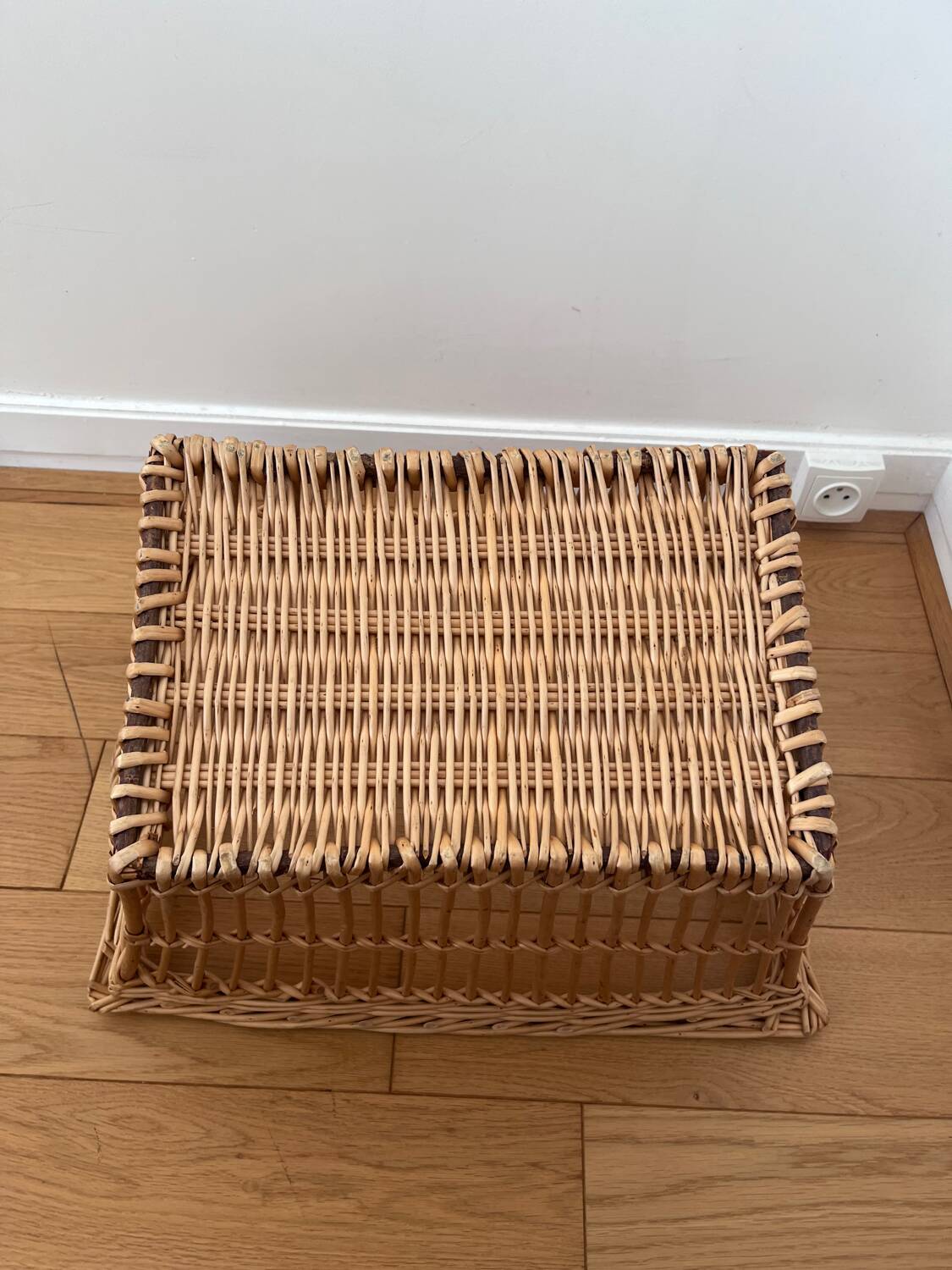 Rattan laundry basket
