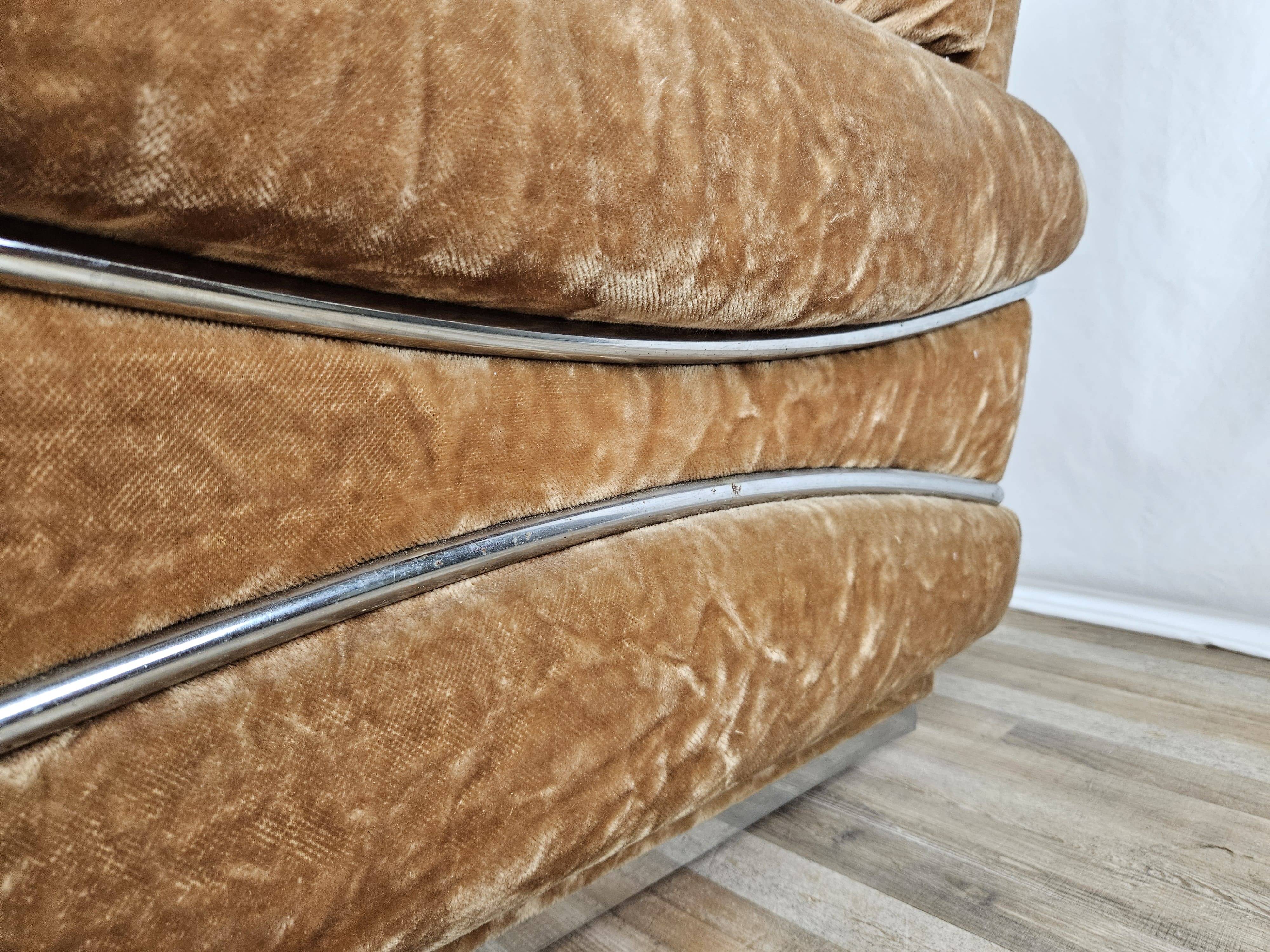 Fauteuil années 70 en tissu et acier