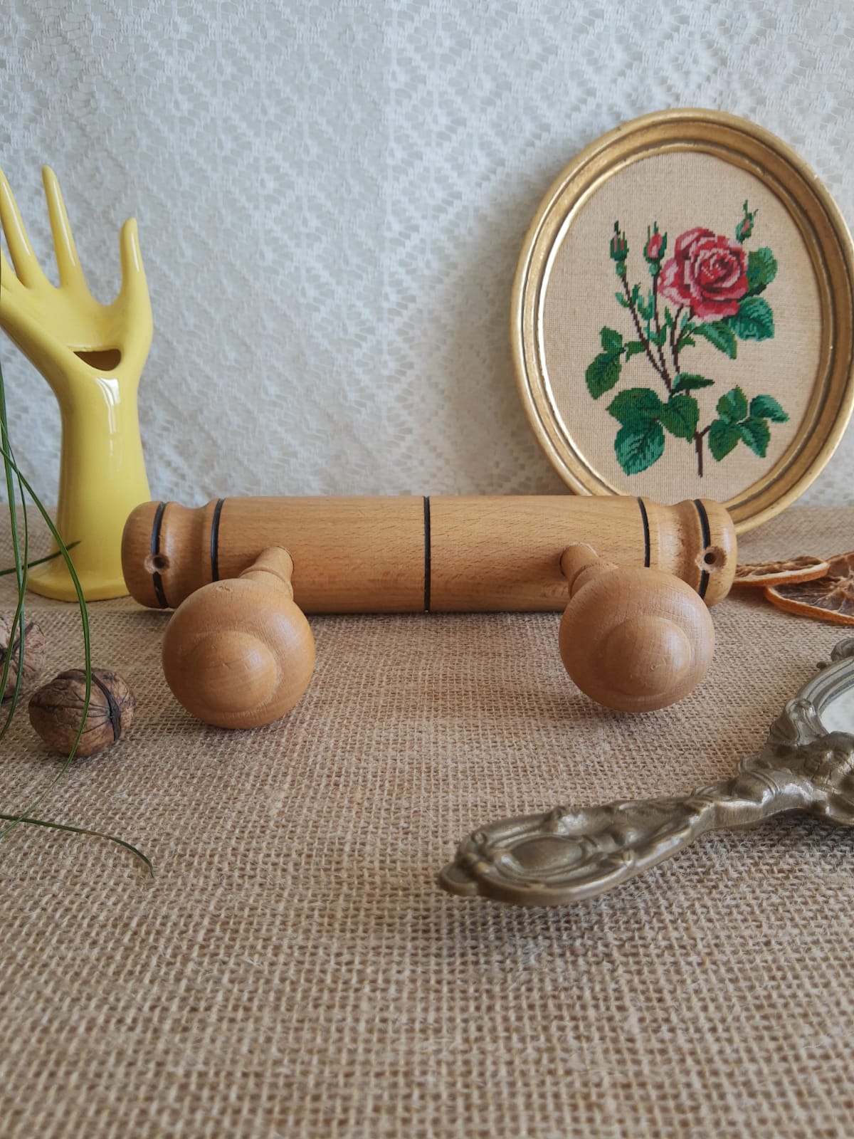 Coat rack 2 wooden hooks - vintage