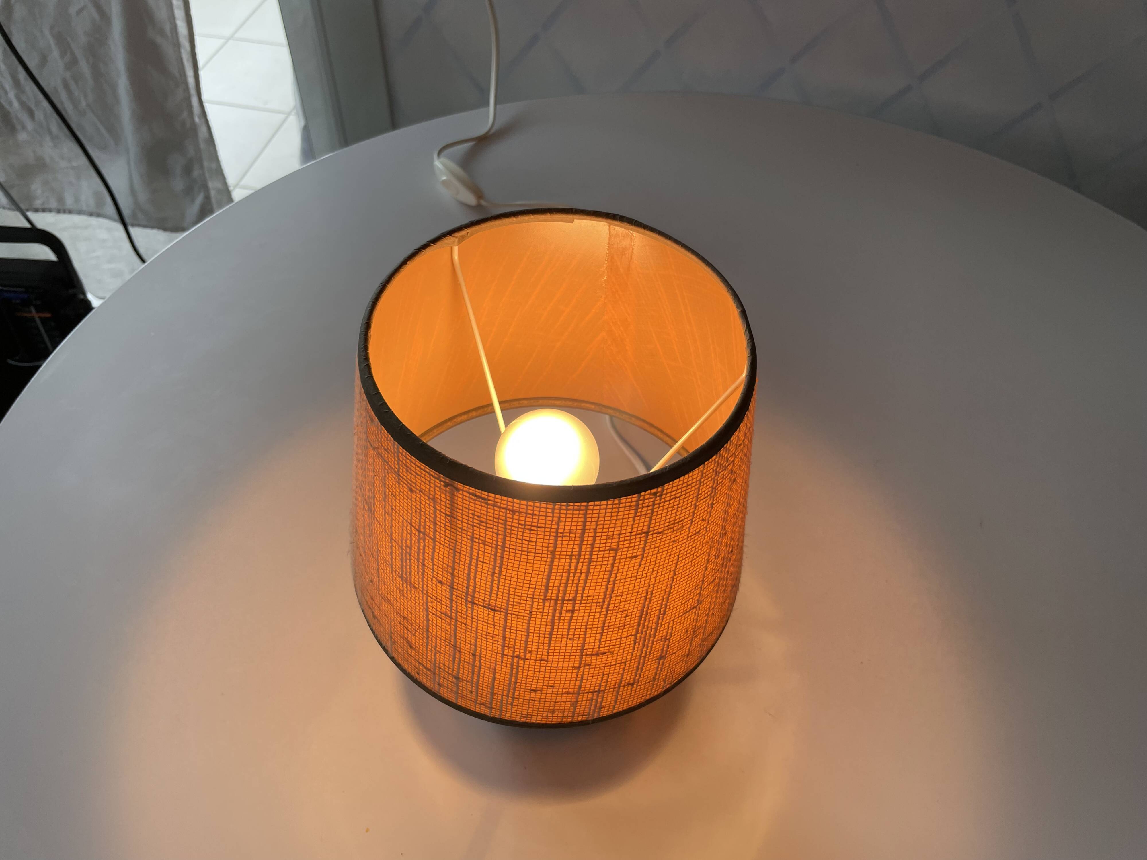 Lampe boule en bois