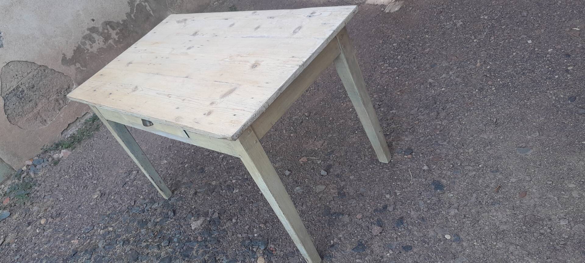 Table de cuisine patiné