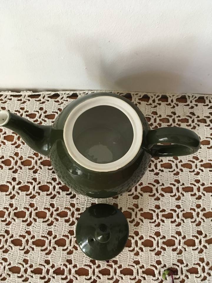 Teapot green style bistro