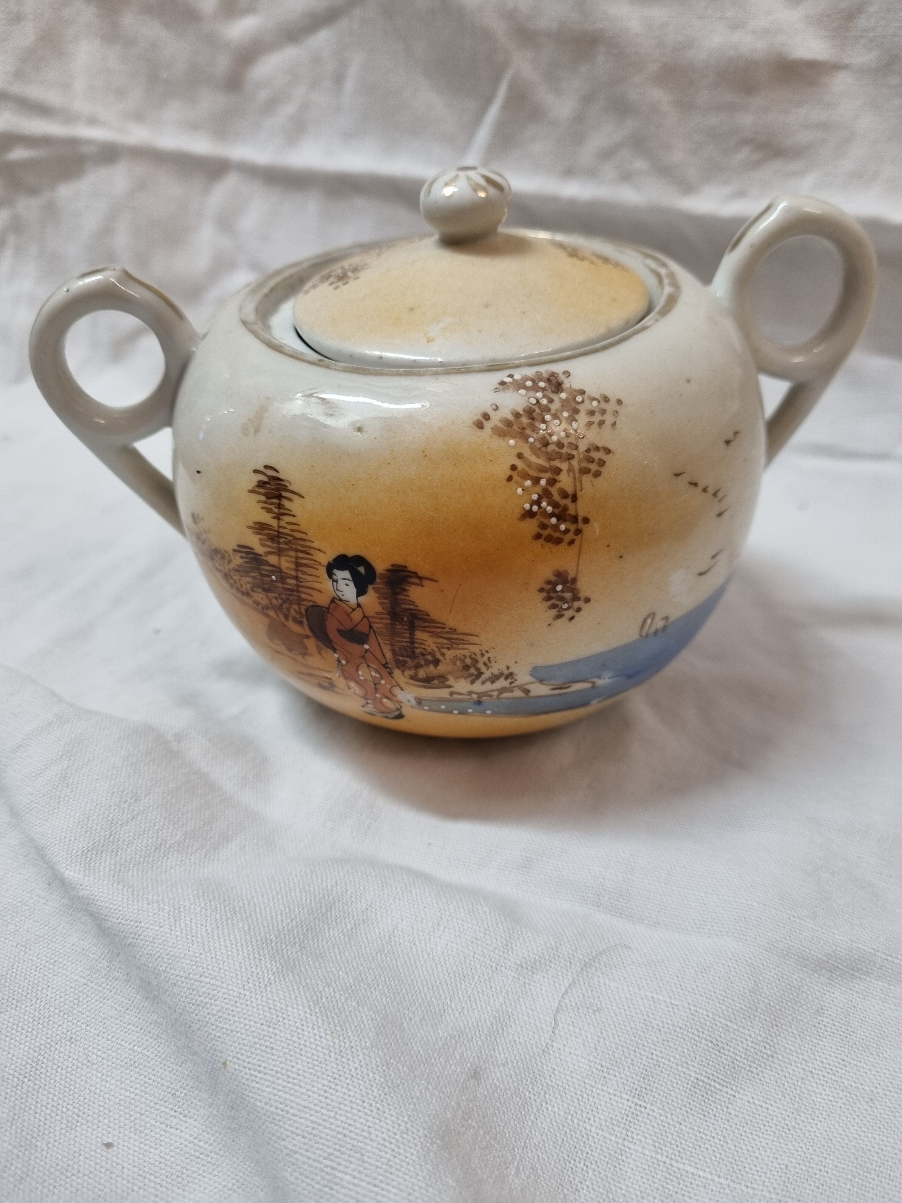 Fine Japanese porcelain for tea