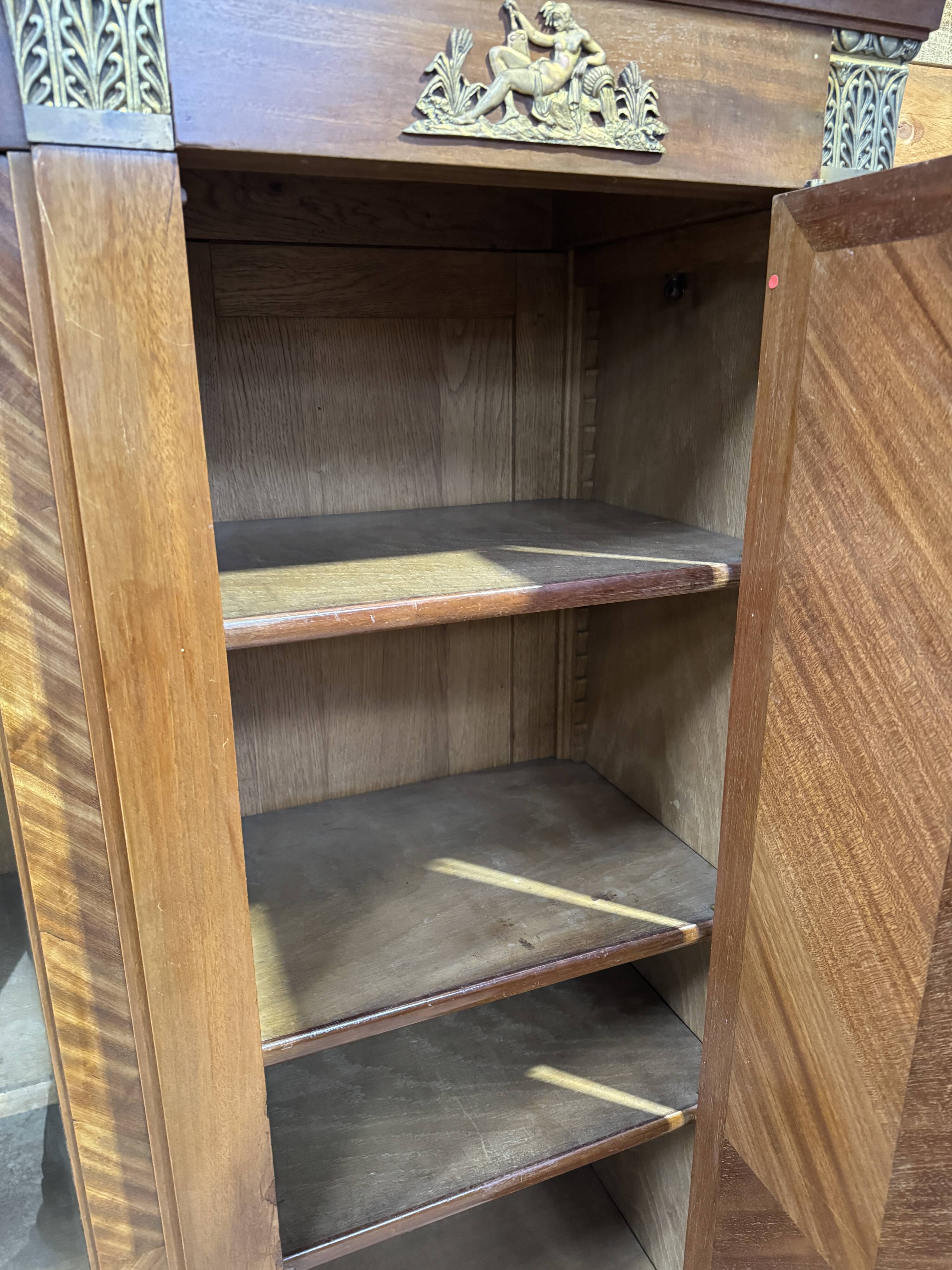 Empire-style library dating from the early 20th century.