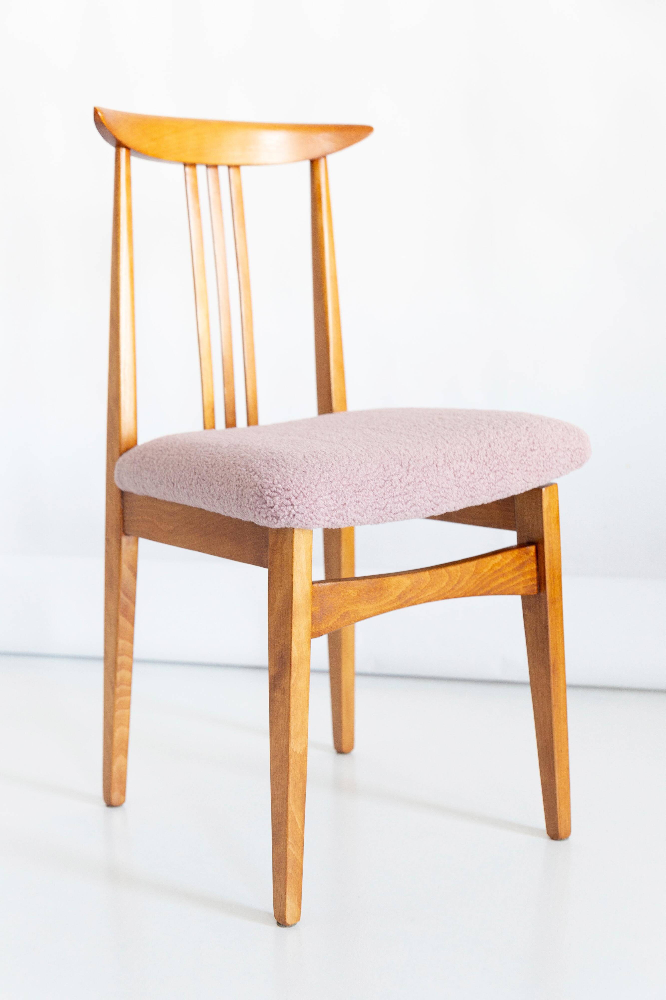 Boucle chair in pink, mid-century modernist, designed by M. Zielinski, Europe, 1960s.