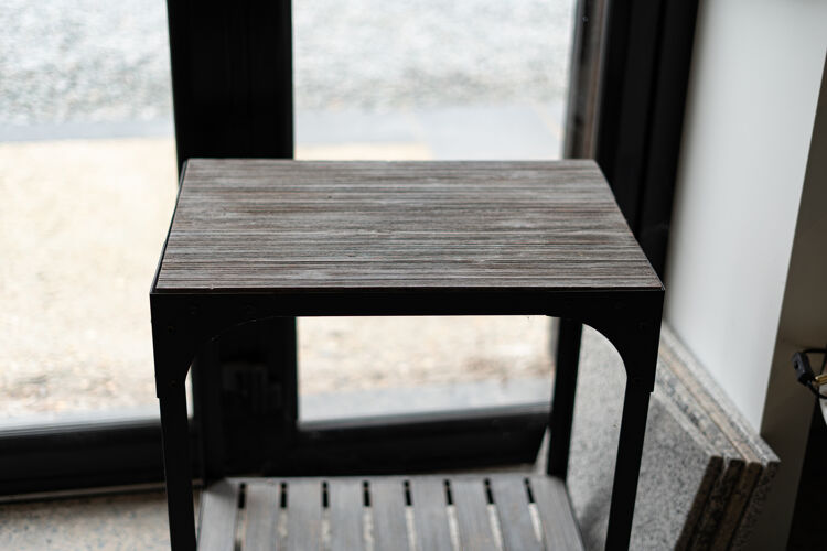 Table basse avec plateau bois