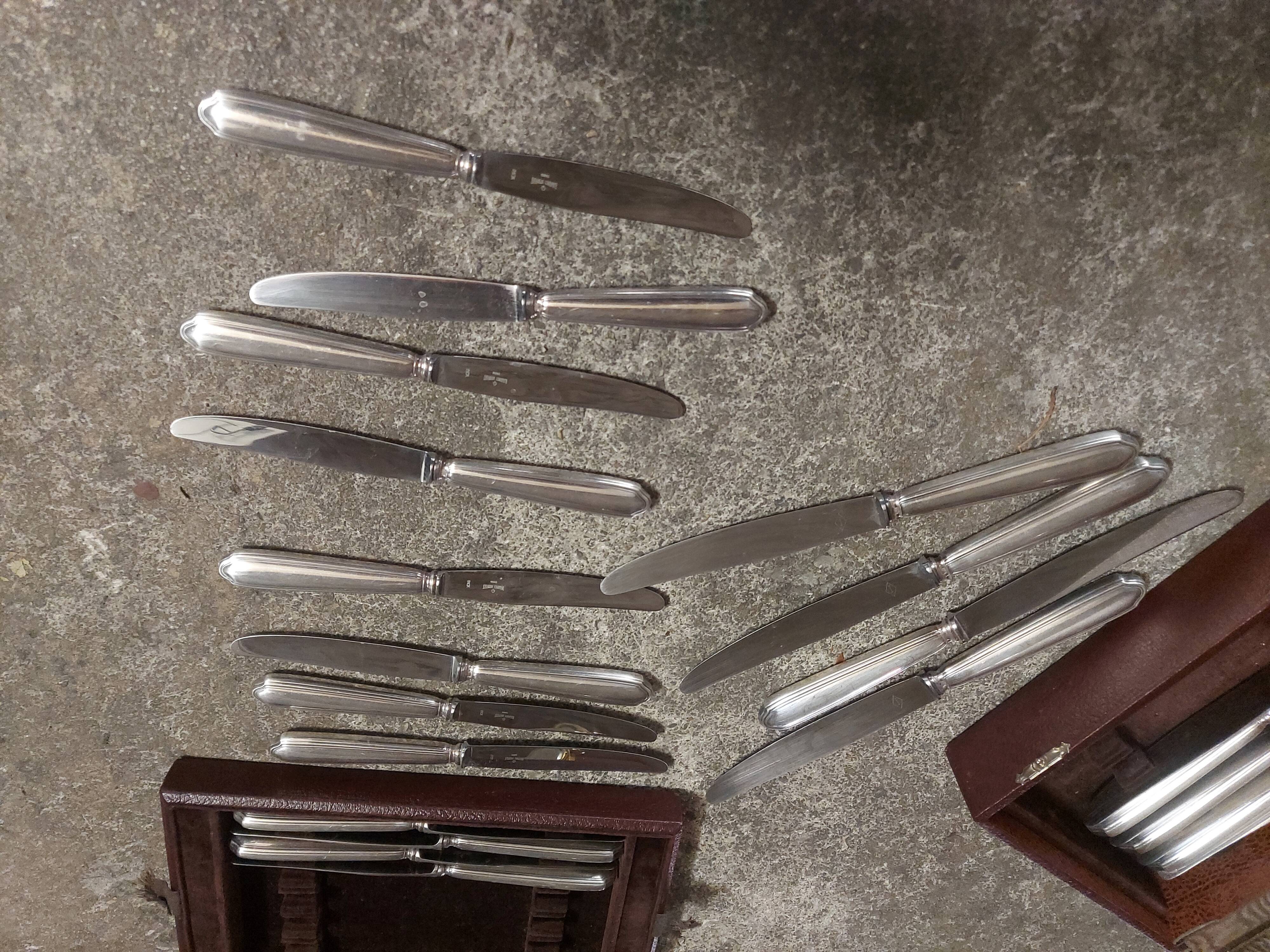 Box 24 silver metal knives, Ravinet Denfert