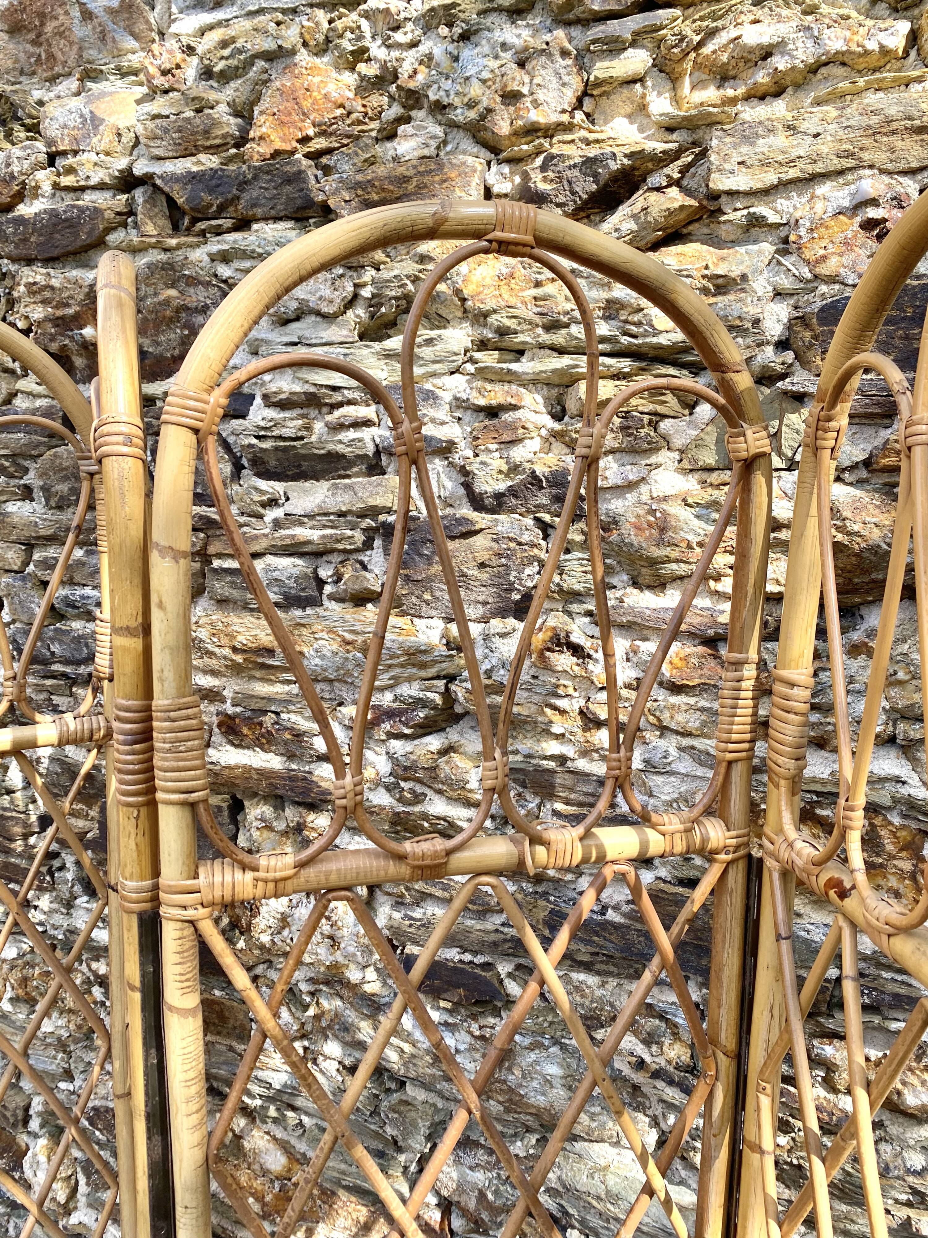 Vintage 4-sided rattan screen