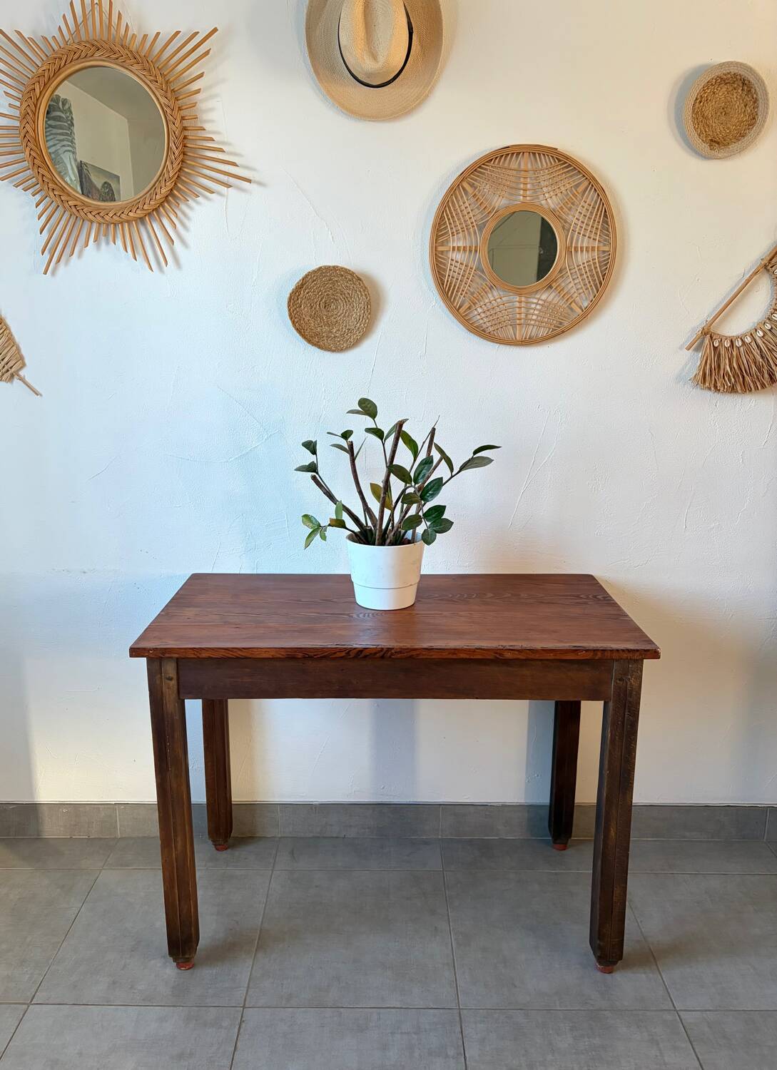 Charming vintage farmhouse table (small size)