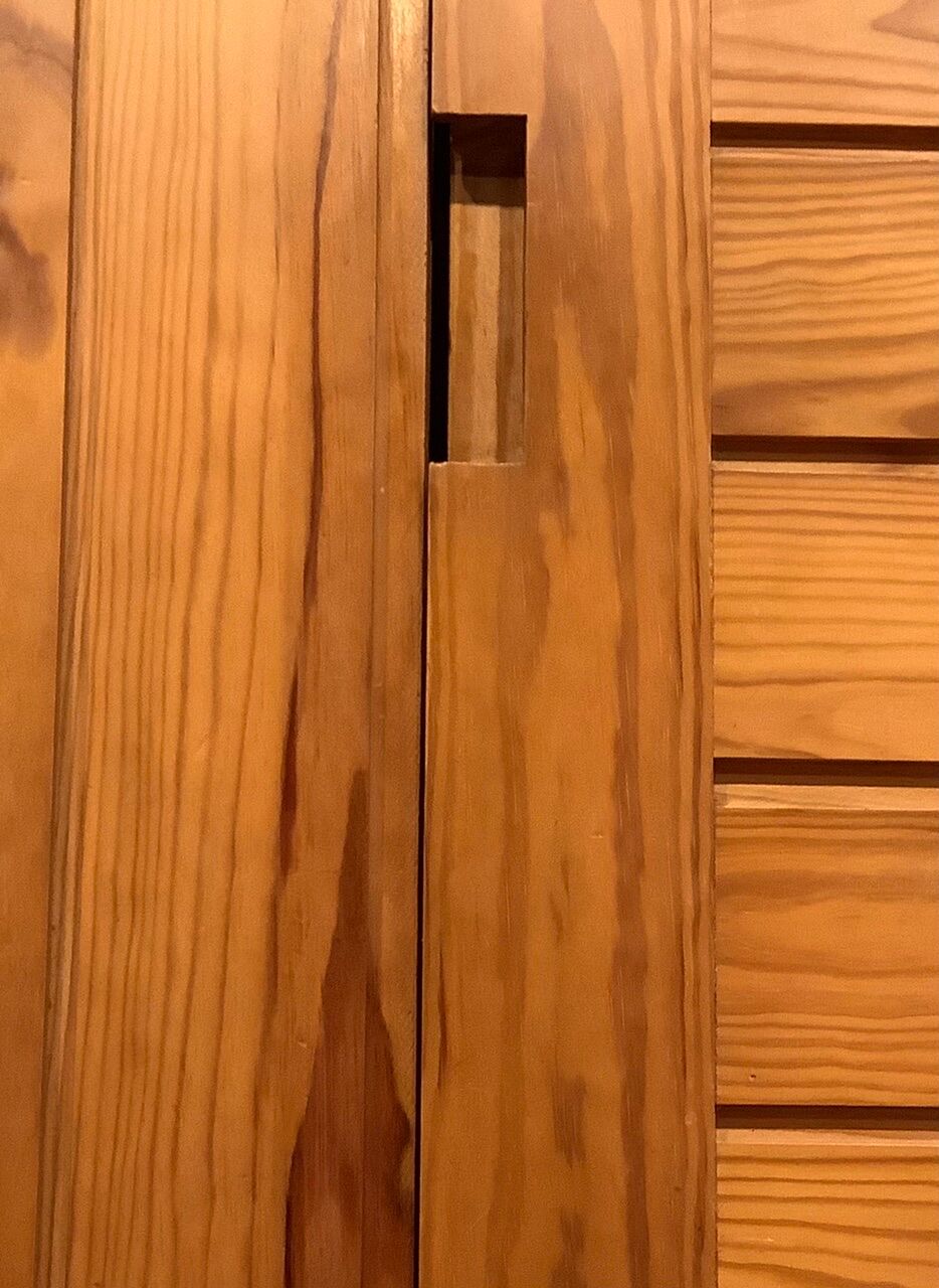 "Weekend" wardrobe in pine of the Landes by Pierre Gautier Delaye for Vergnères, France 1956