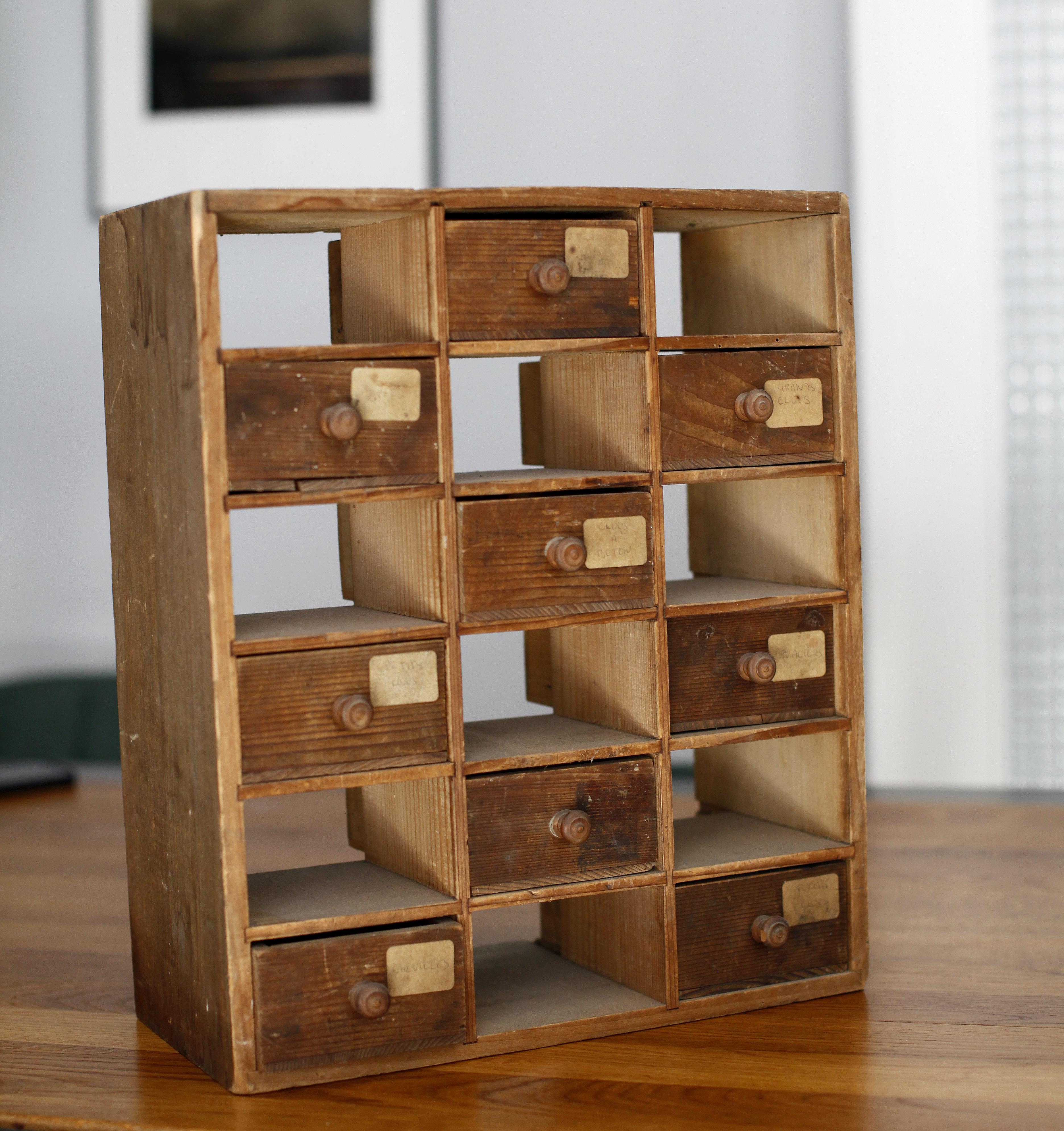 Small loom cabinet with drawer