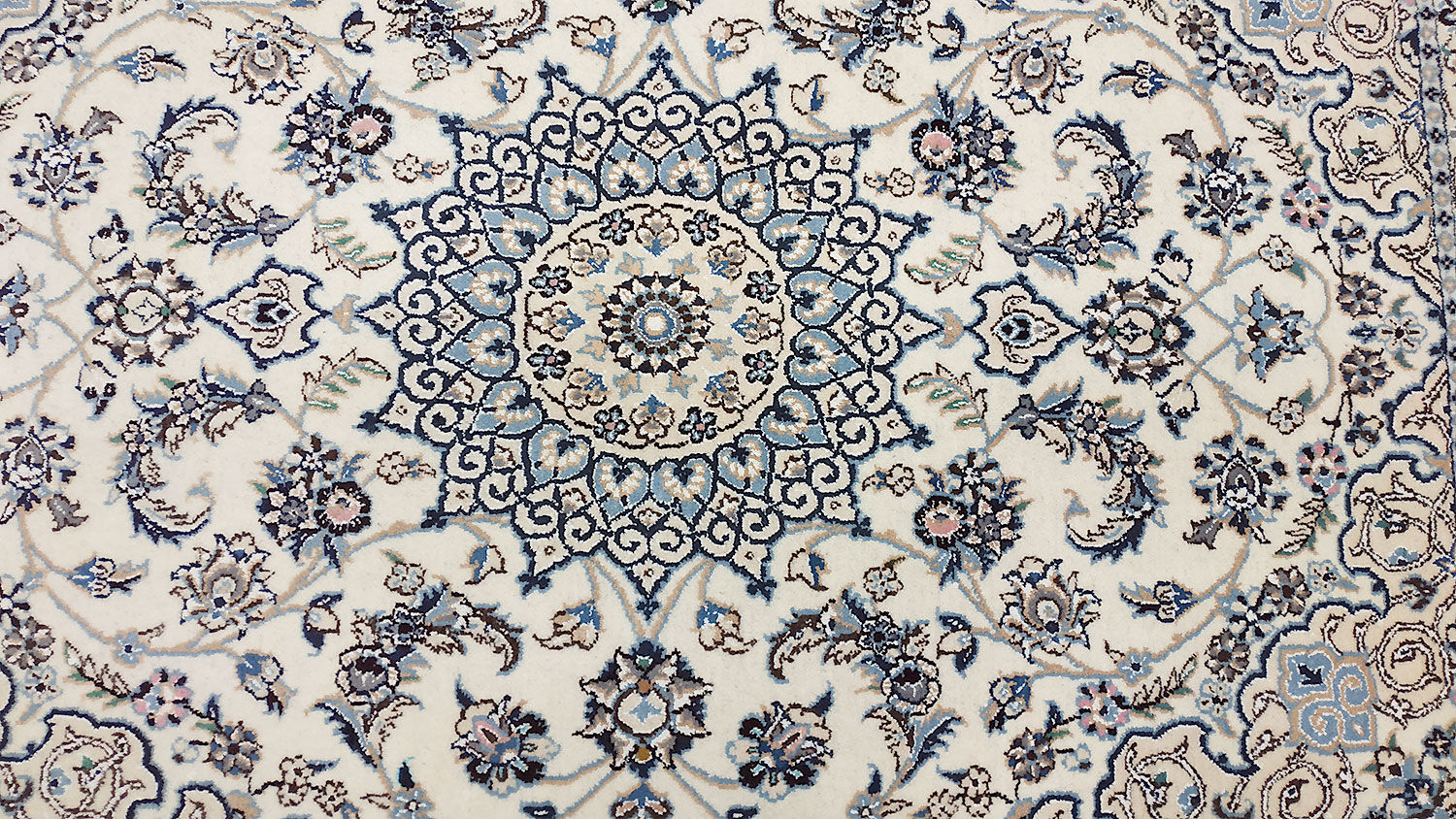 Persian carpet "nain"