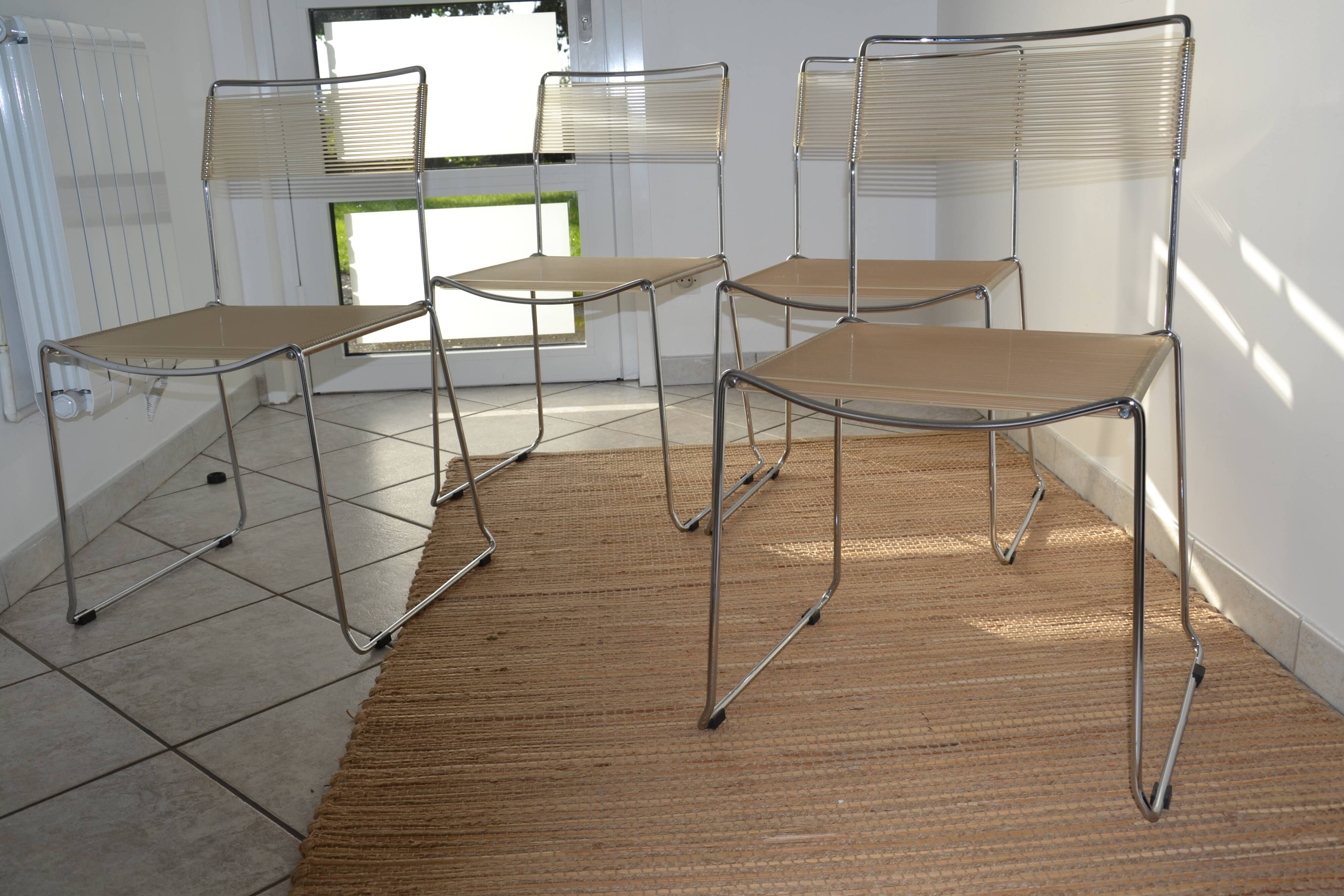 Chaises "spaghetti"  Italie Giandomenico Belotti 1979