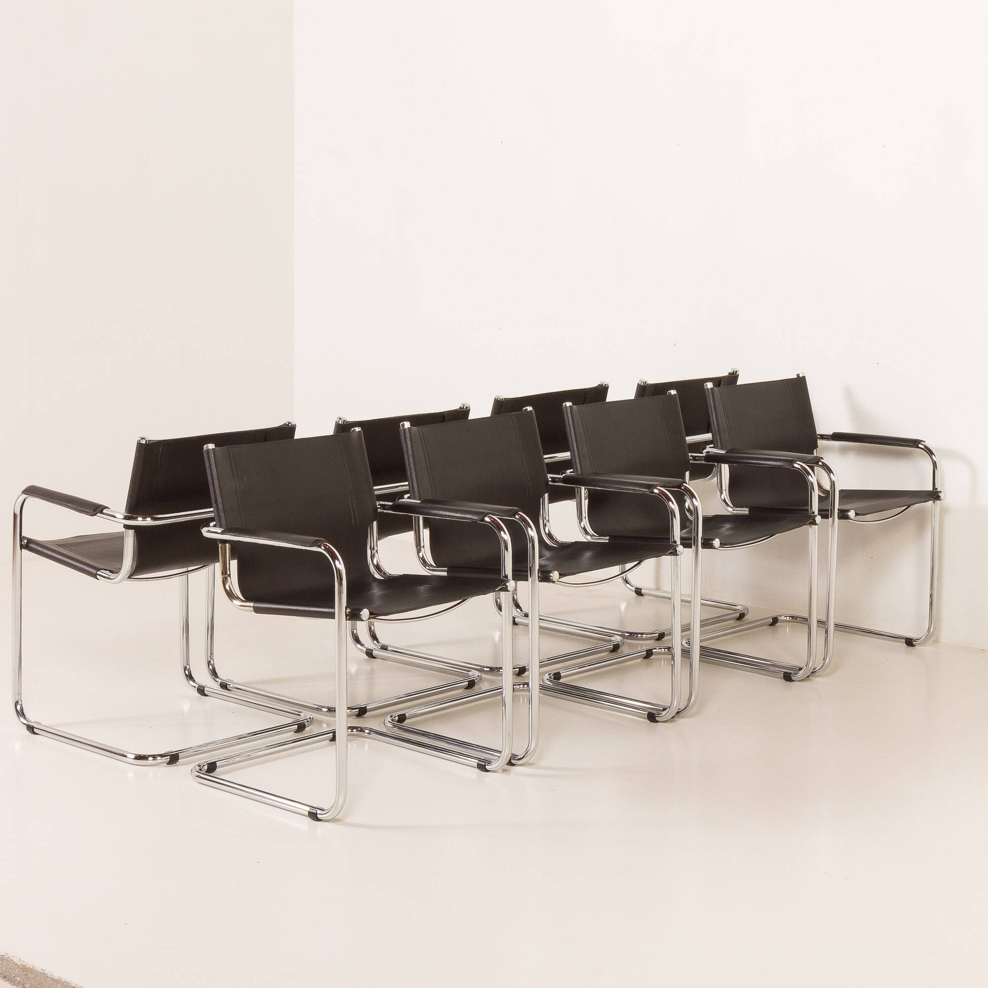 Bauhaus style Italian chairs attr. to Matteograssi, set of 8, 1970s