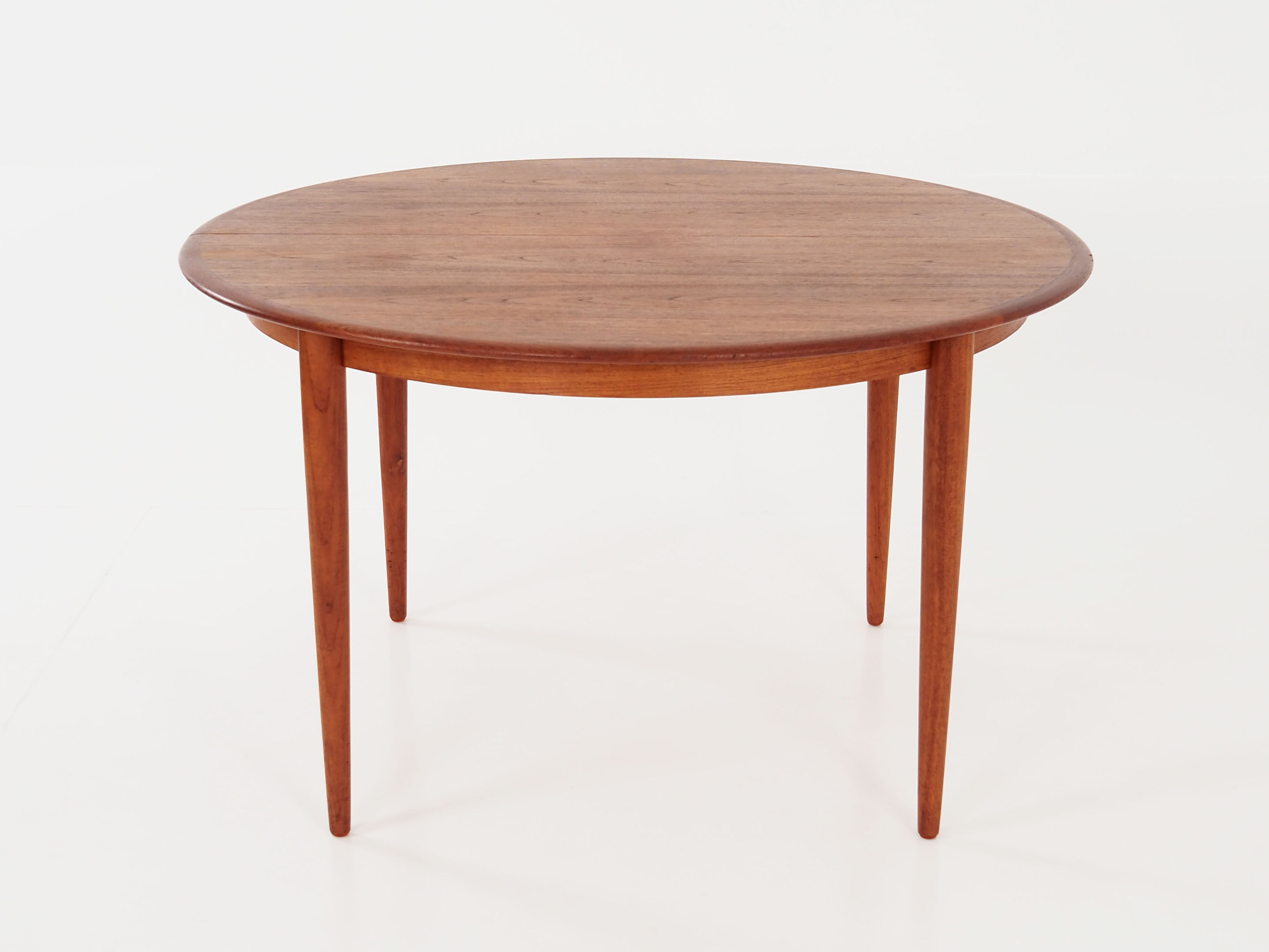 Round folding table, 1970s design