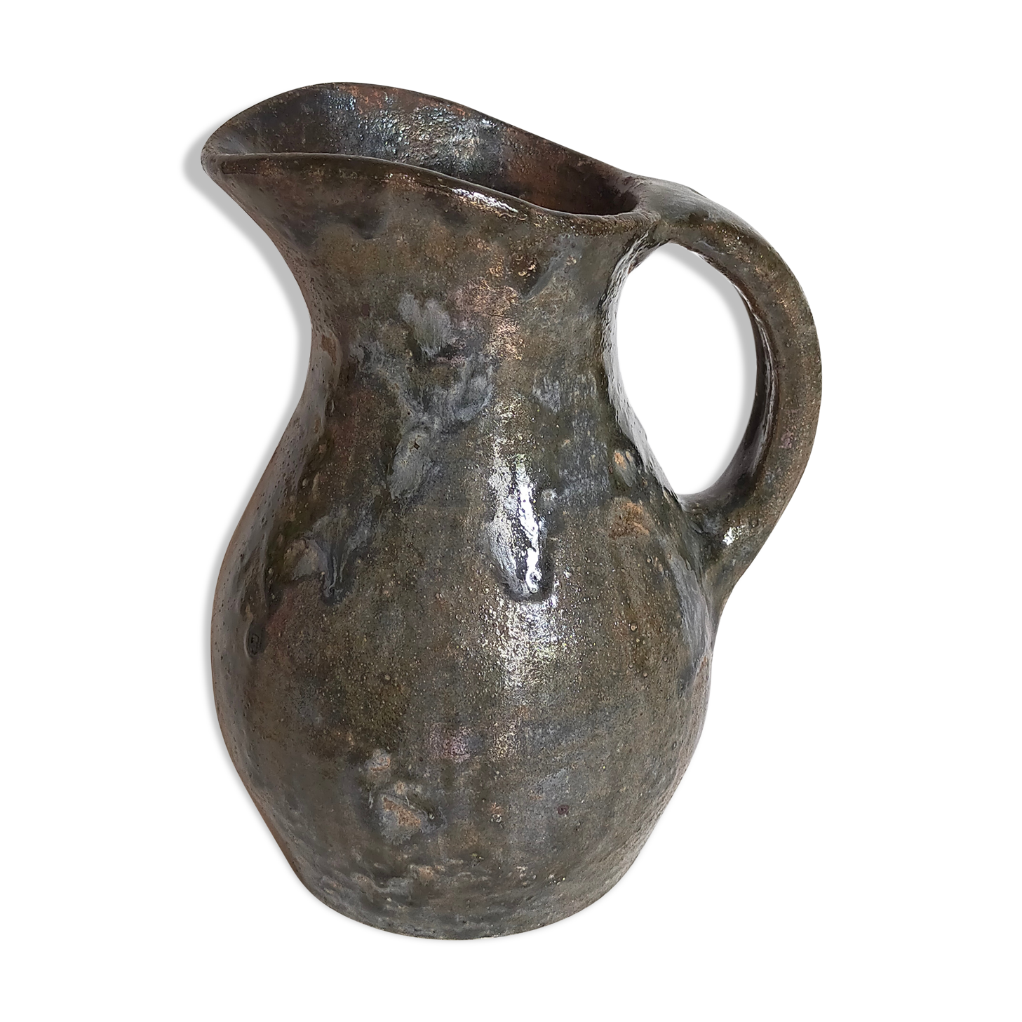 Potter's pitcher Art-popular in old enamelled earth