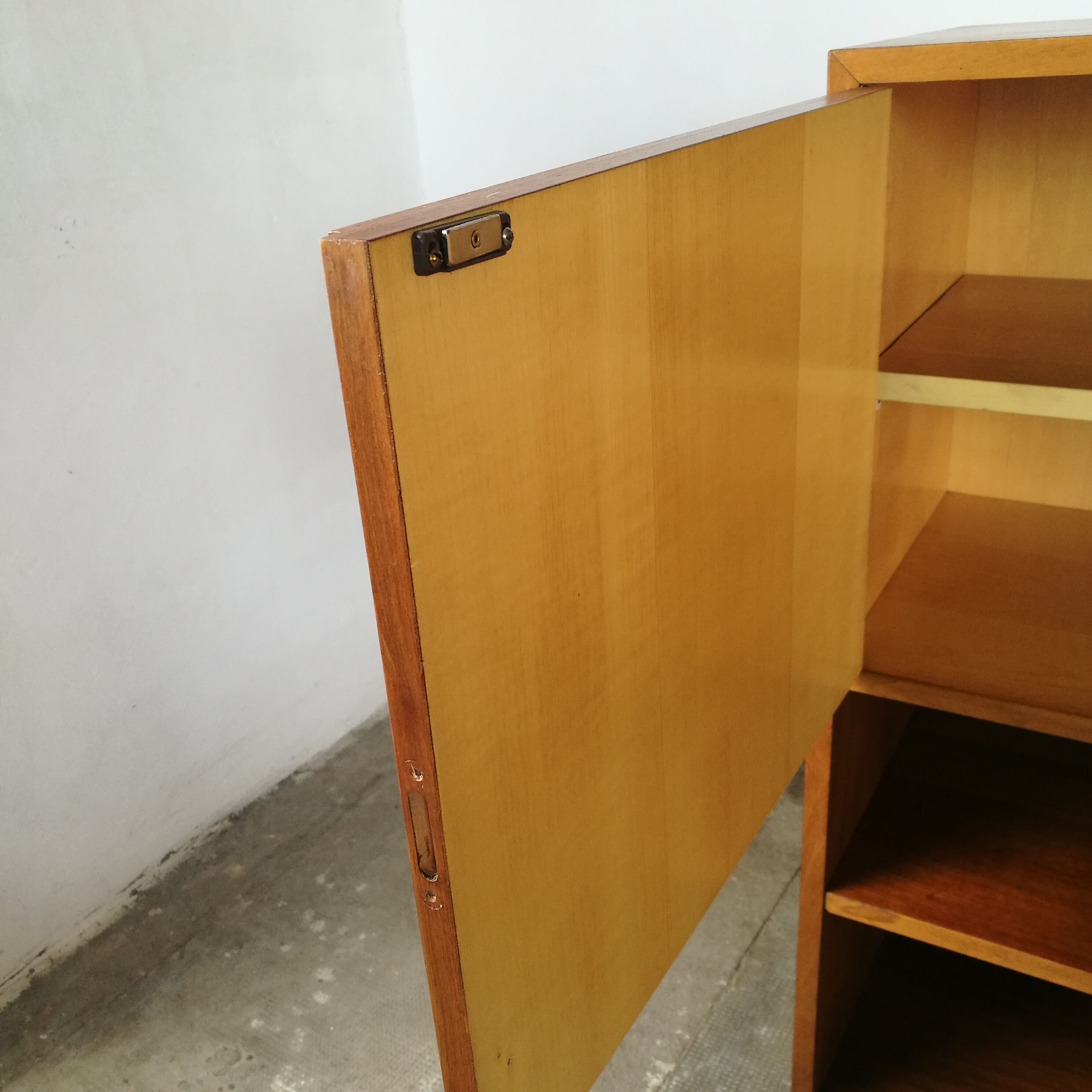 Shelf, mid century library