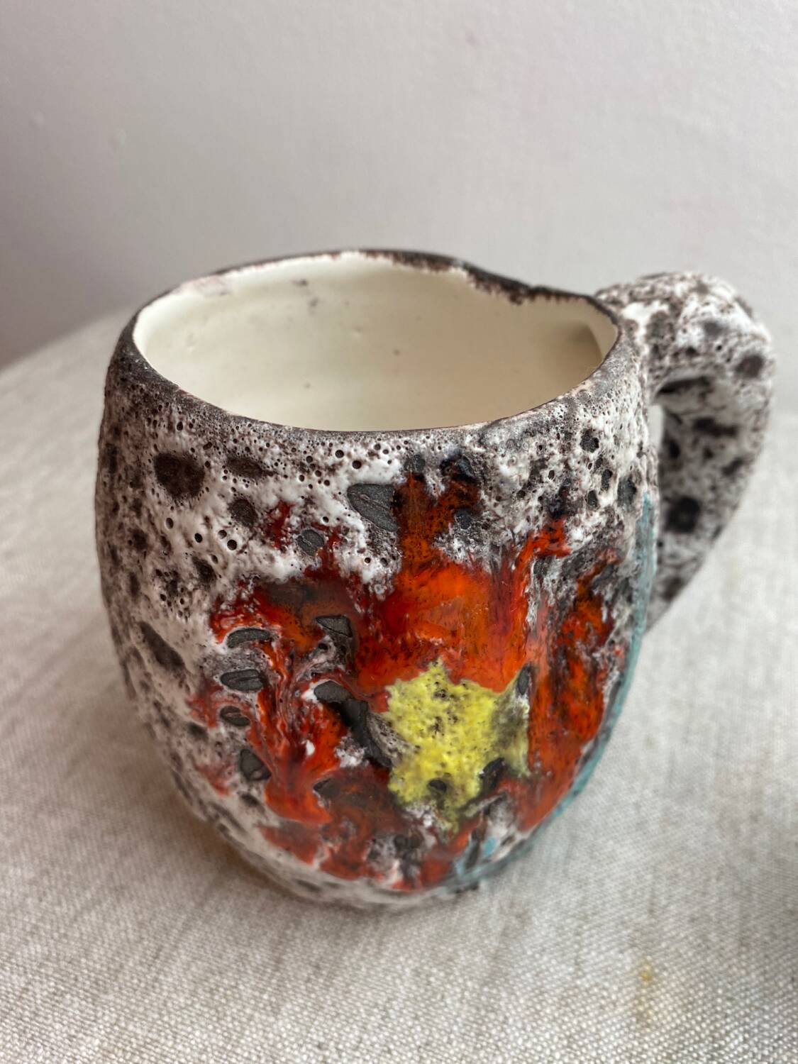 La Roue Vallauris ceramic mug and pitcher