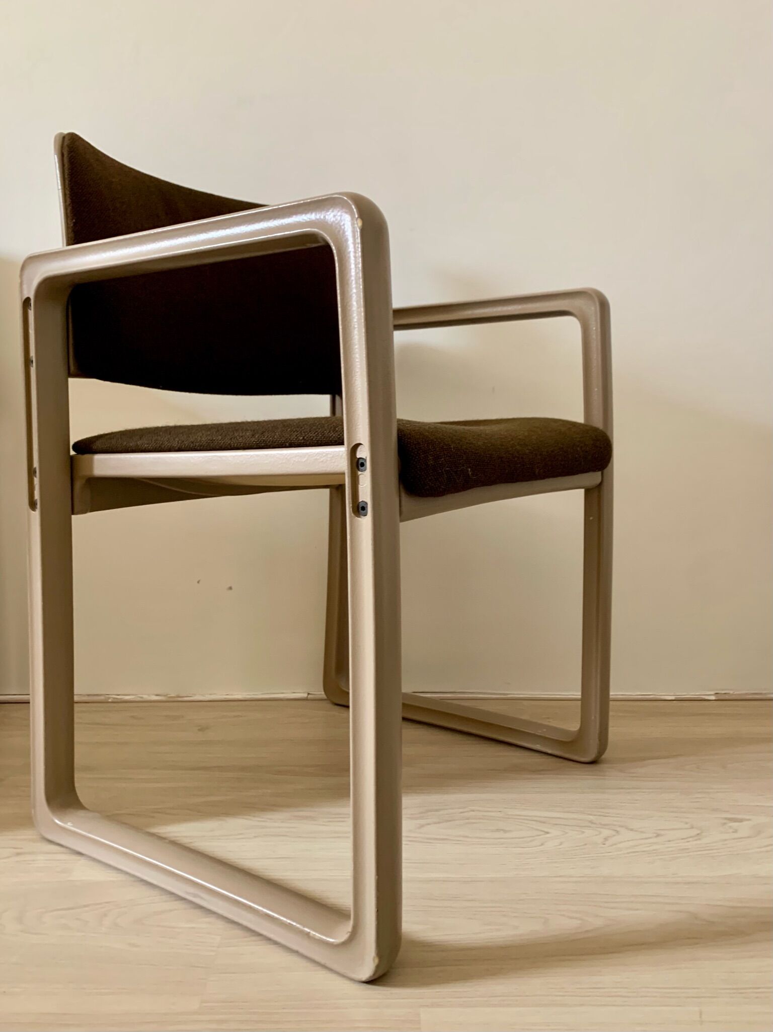 Set of 6 kembo (gispen) ypsilon dining chairs