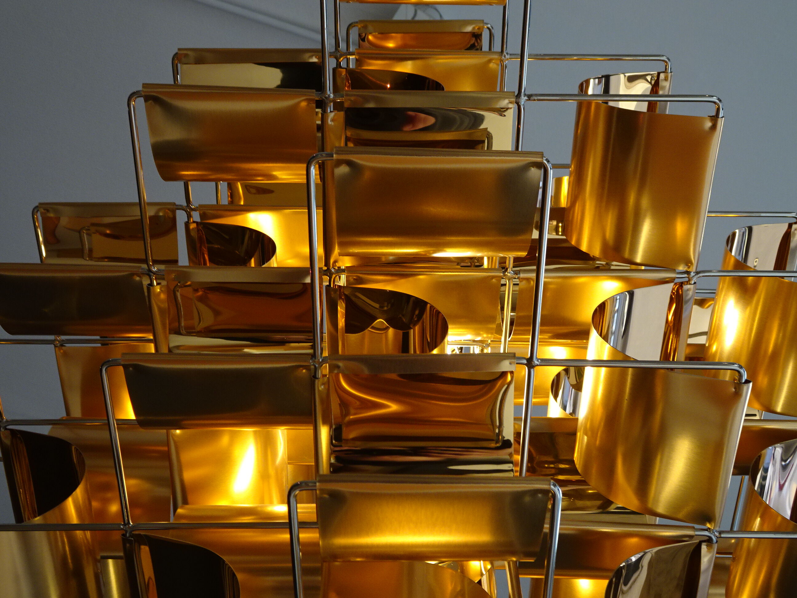 "Cassiopee" model suspension by Max Sauze, reissue of 2017