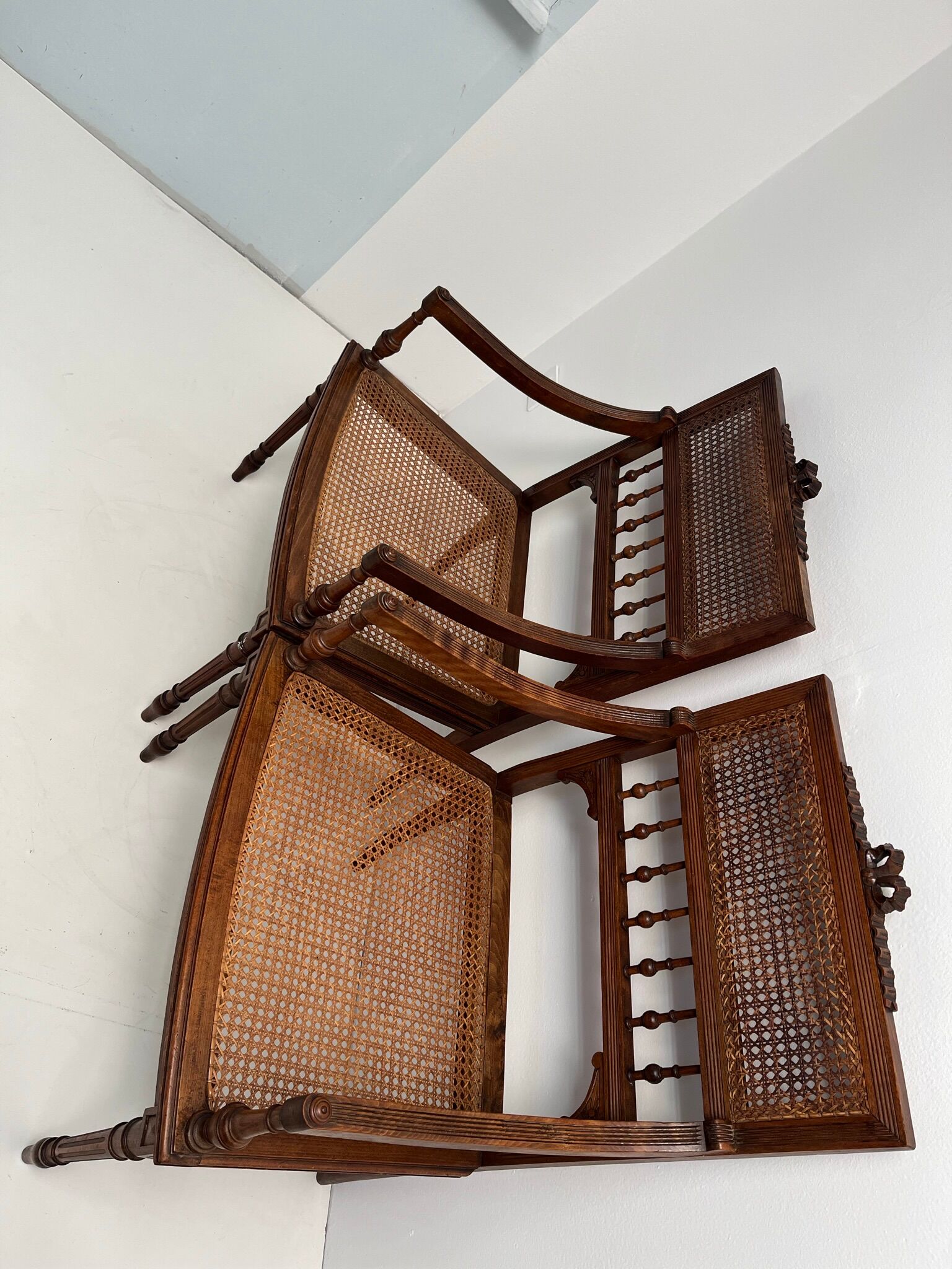 Paire de fauteuils cannés - Époque Louis XVI