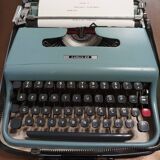 Olivetti lettera 32 typewriter