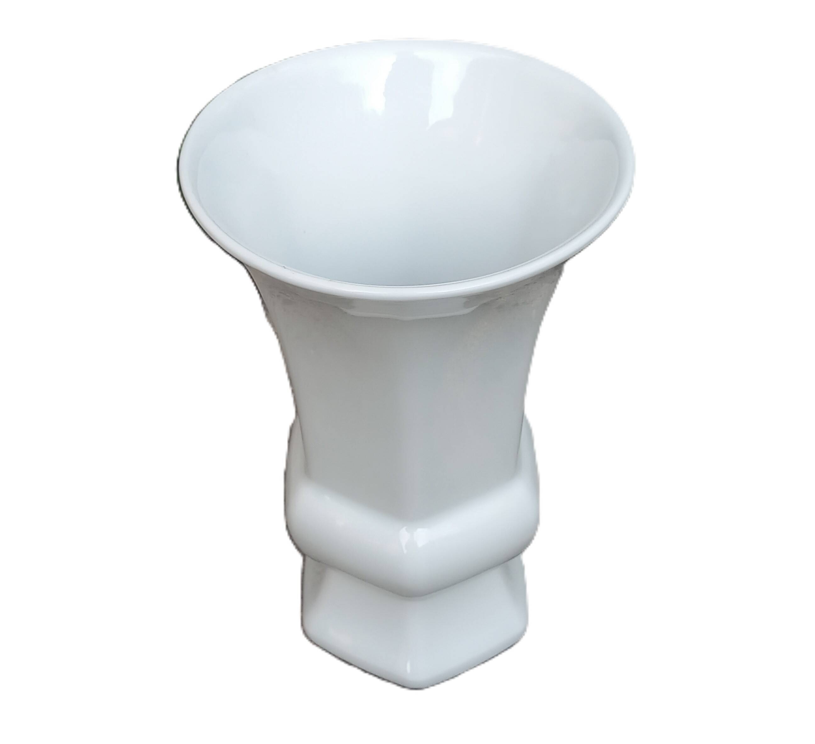 White porcelain vase, German, height 21 cm.