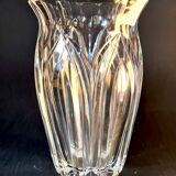 Cut crystal vase – Timeless elegance