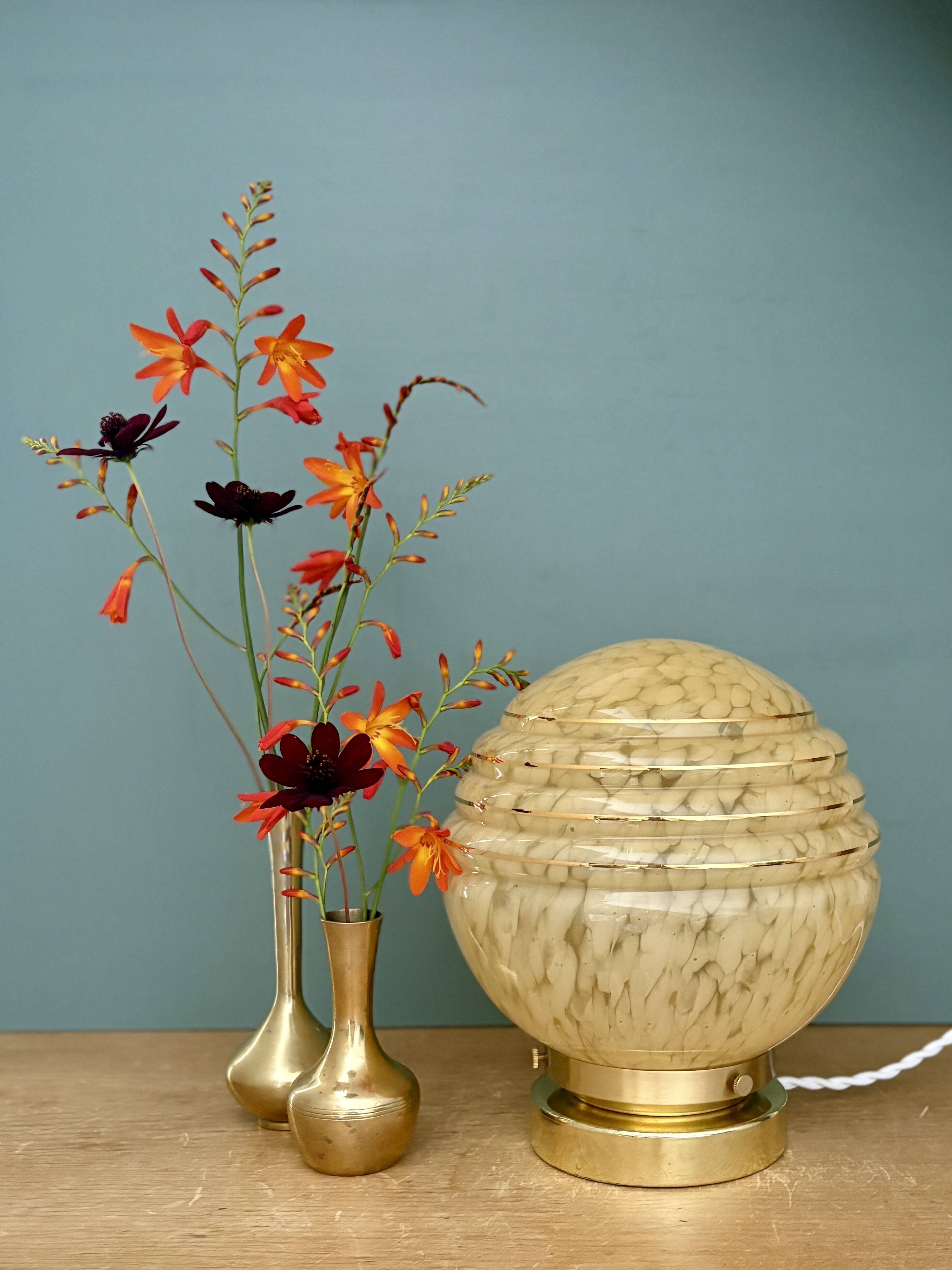 Vintage art deco globe table lamp in yellow and gold Clichy glass