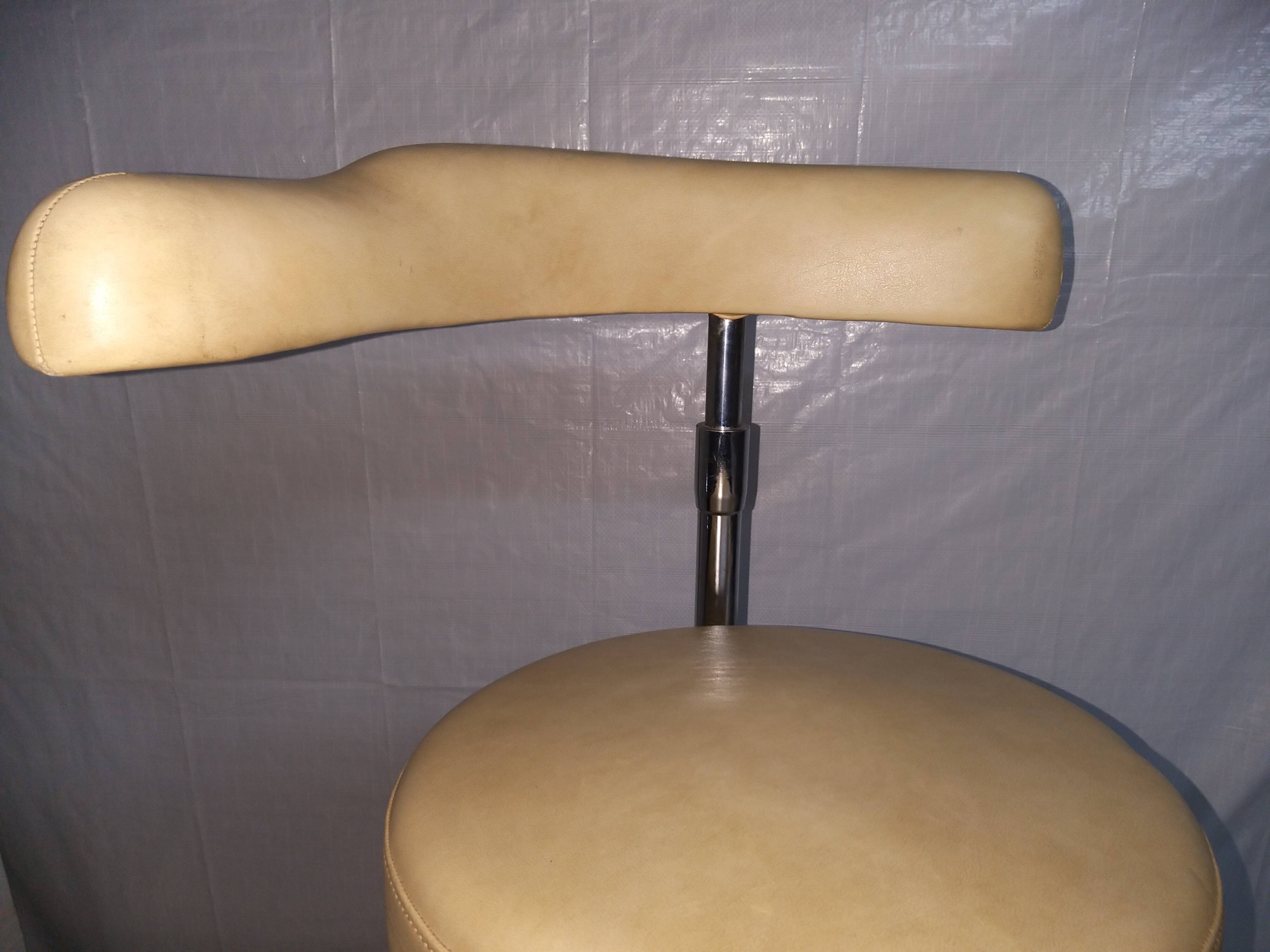 Chaise tabouret dentaire Stern Weber