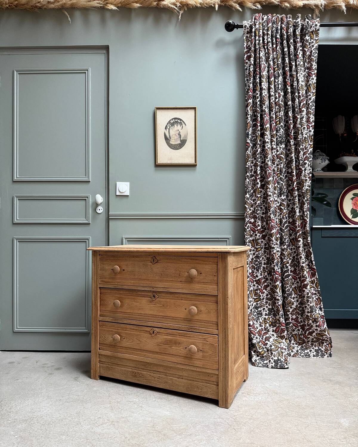 Art Deco wooden chest of drawers (renovated)