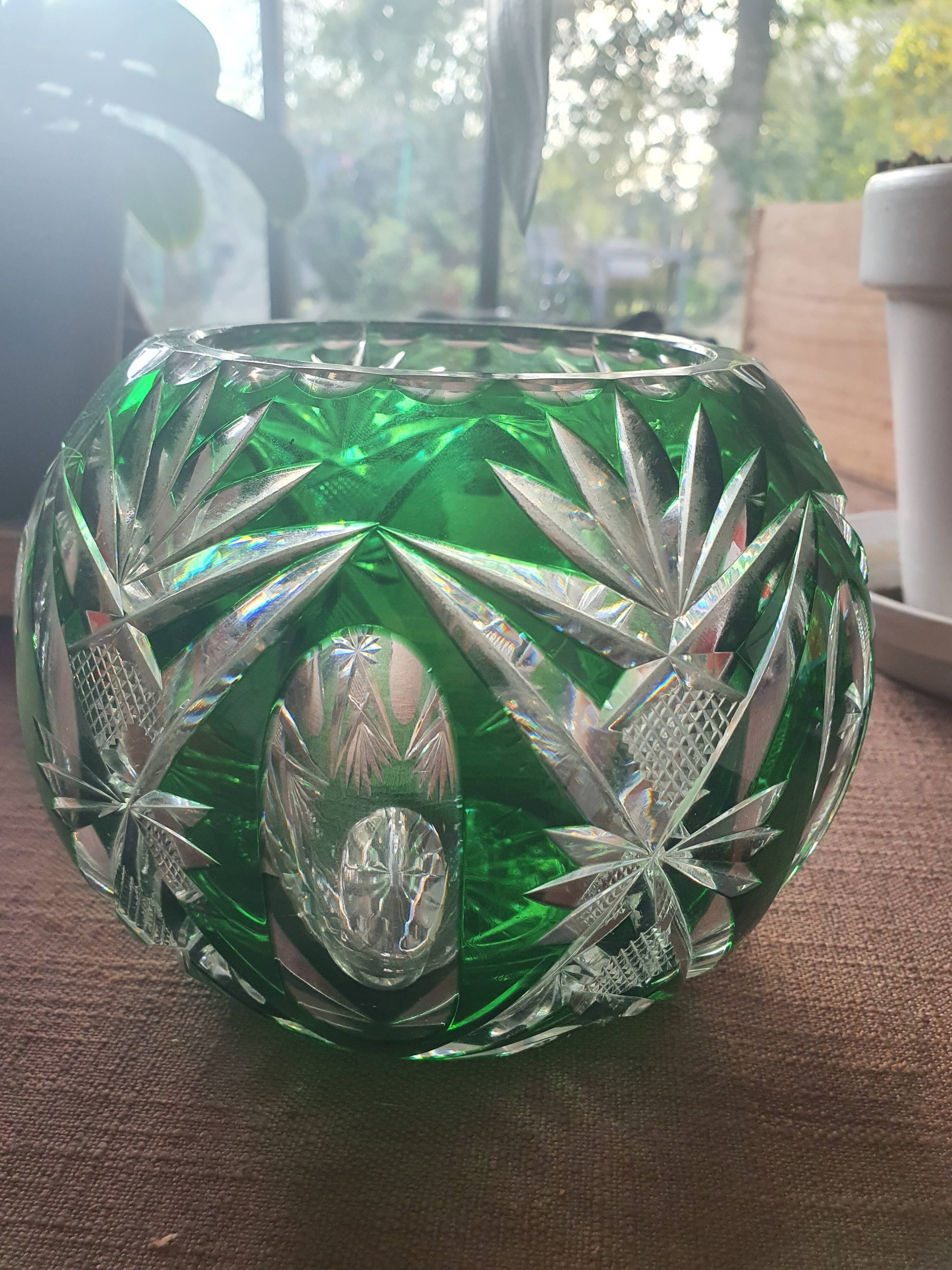 Vase boule cristal taillé