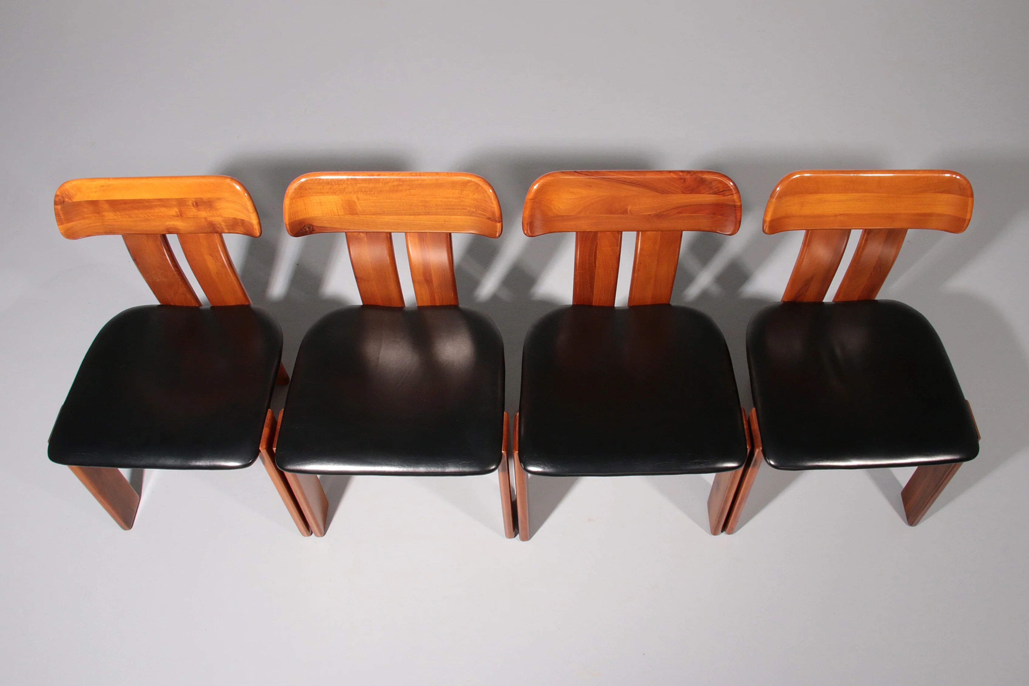 Mario Marenco Walnut Sapporo Dining Chairs for Mobilgirgi, 1970s