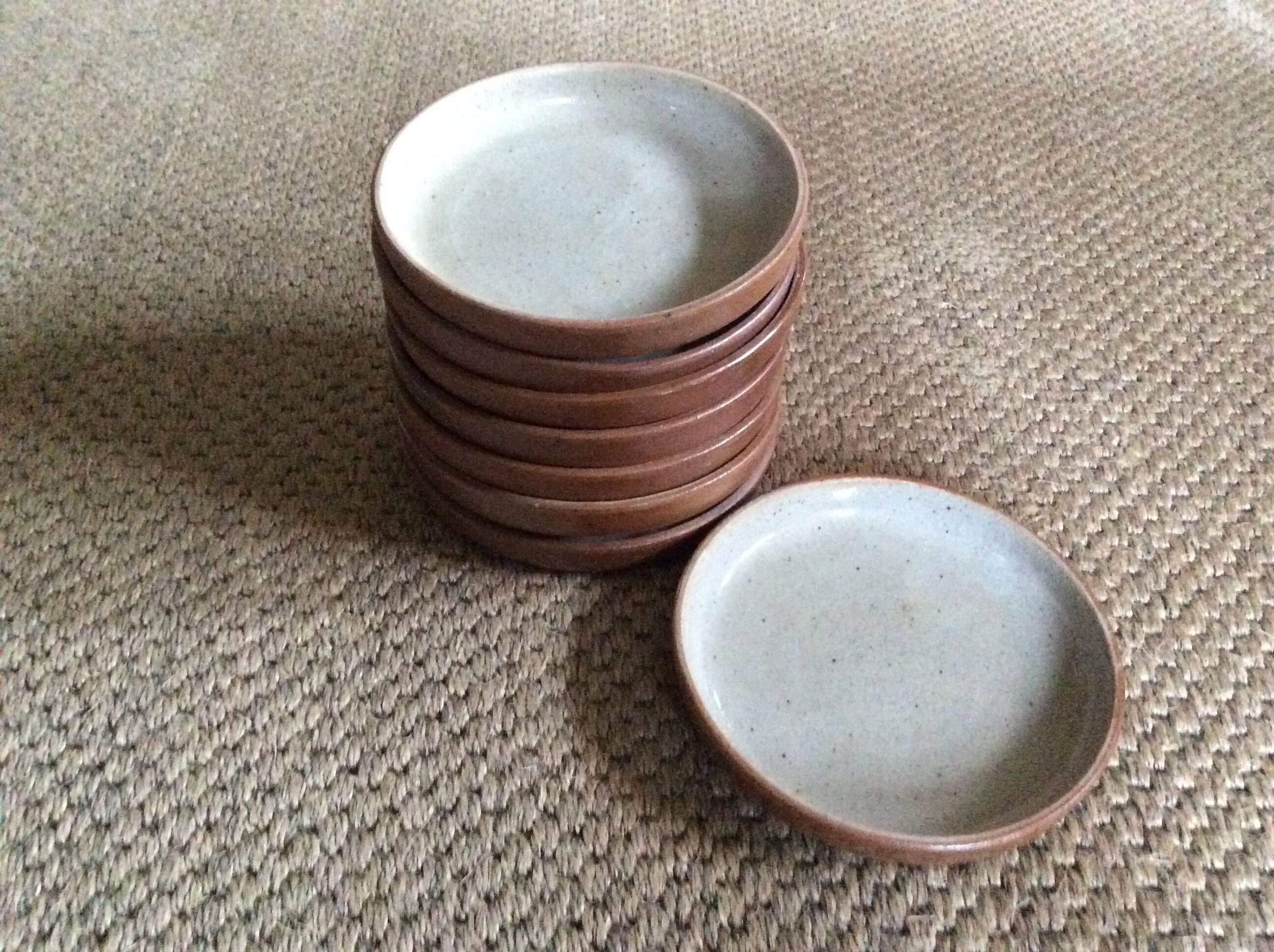 Series of 8 stoneware dessert plates