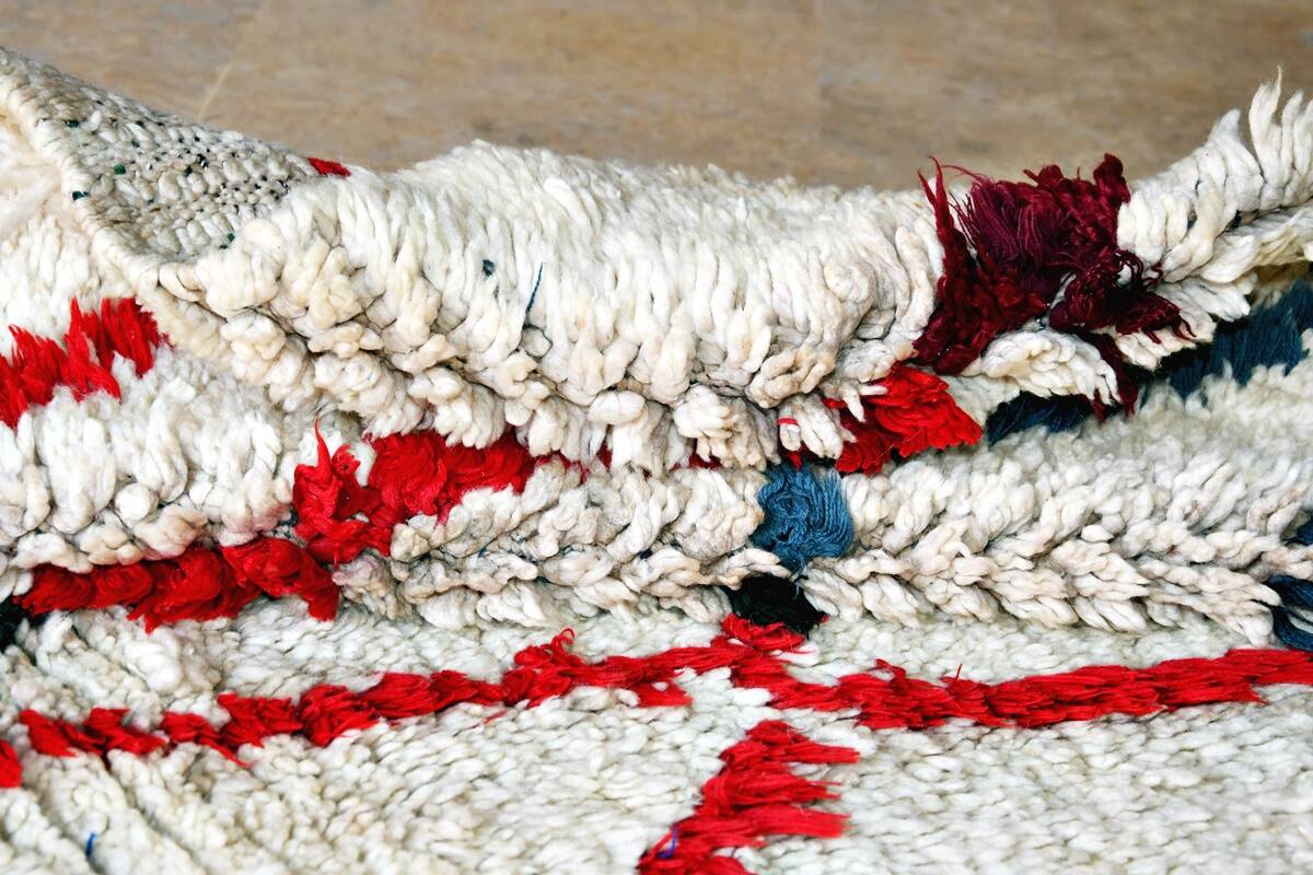 Small vintage beni ouarain rug