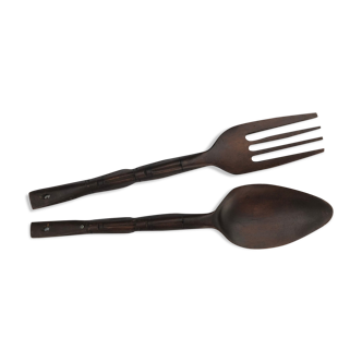 Covered wooden decoration