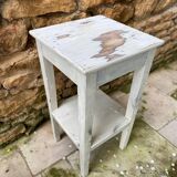Table d’appoint vintage en bois ancien patiné