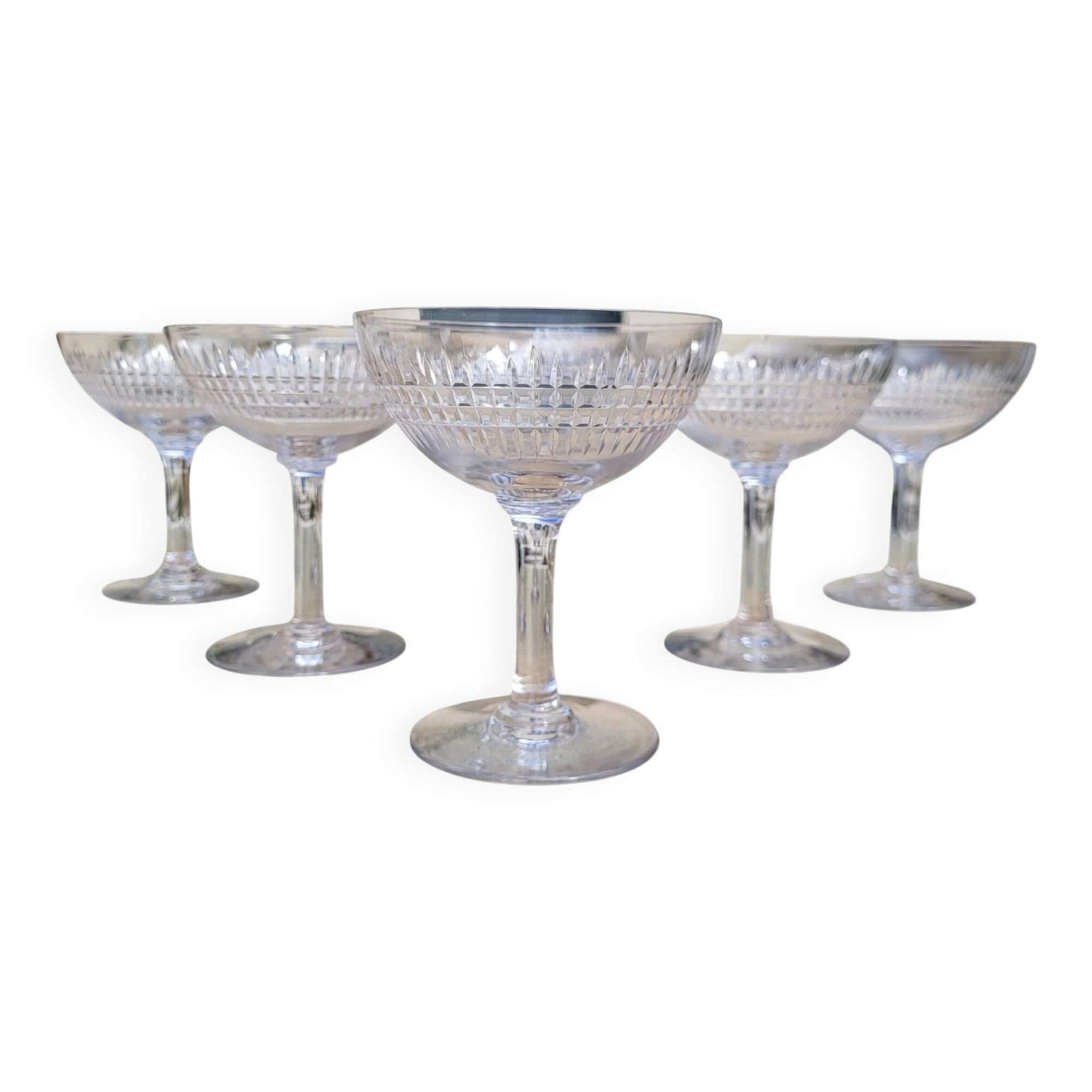 6 crystal champagne coupes Baccarat / Nancy