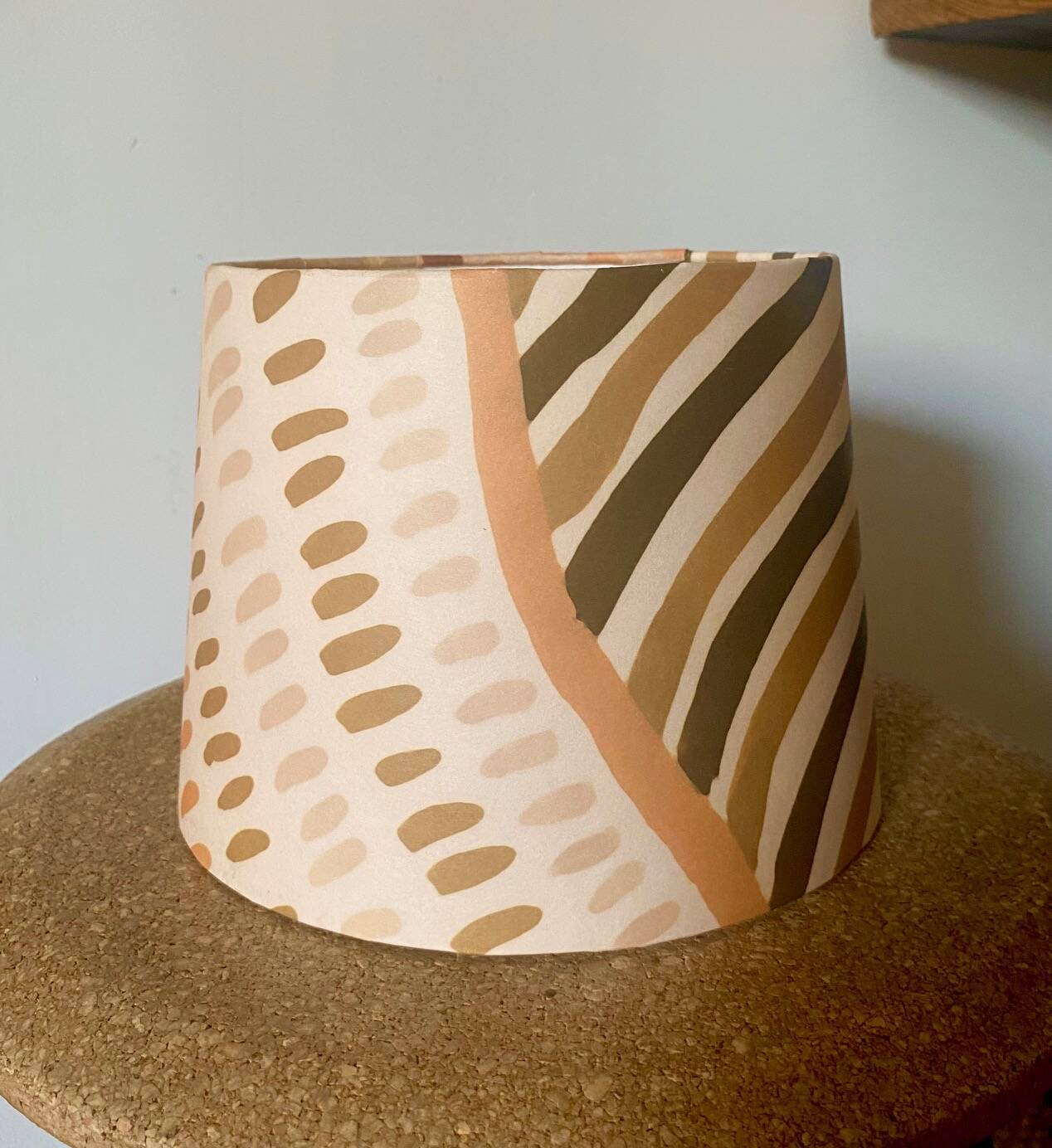 Vintage solid wood lamp - 1970s/1980s - handmade lampshade